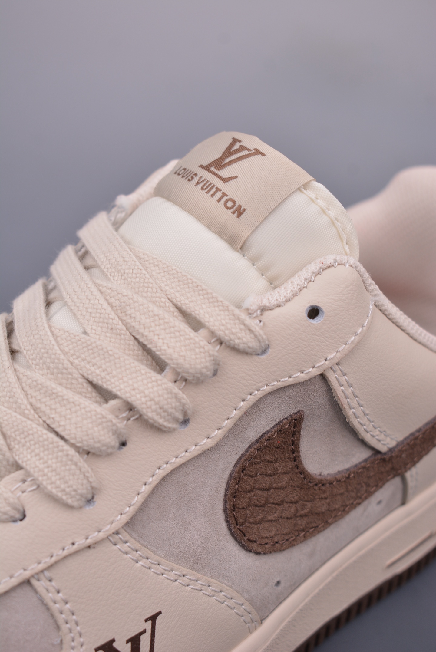 Louis Vuitton Air Force 1 Low Sneakers Leather Casual Shoes For Men 7 i1748213708695 7660 0 6