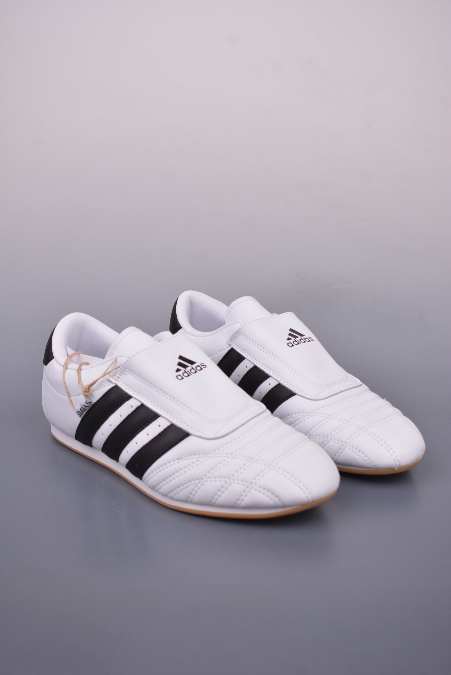 Adidas Originals Taekwondo Low Classic Retro Training Sneakers - White/Black 2 i1748214187149 7555 0 0