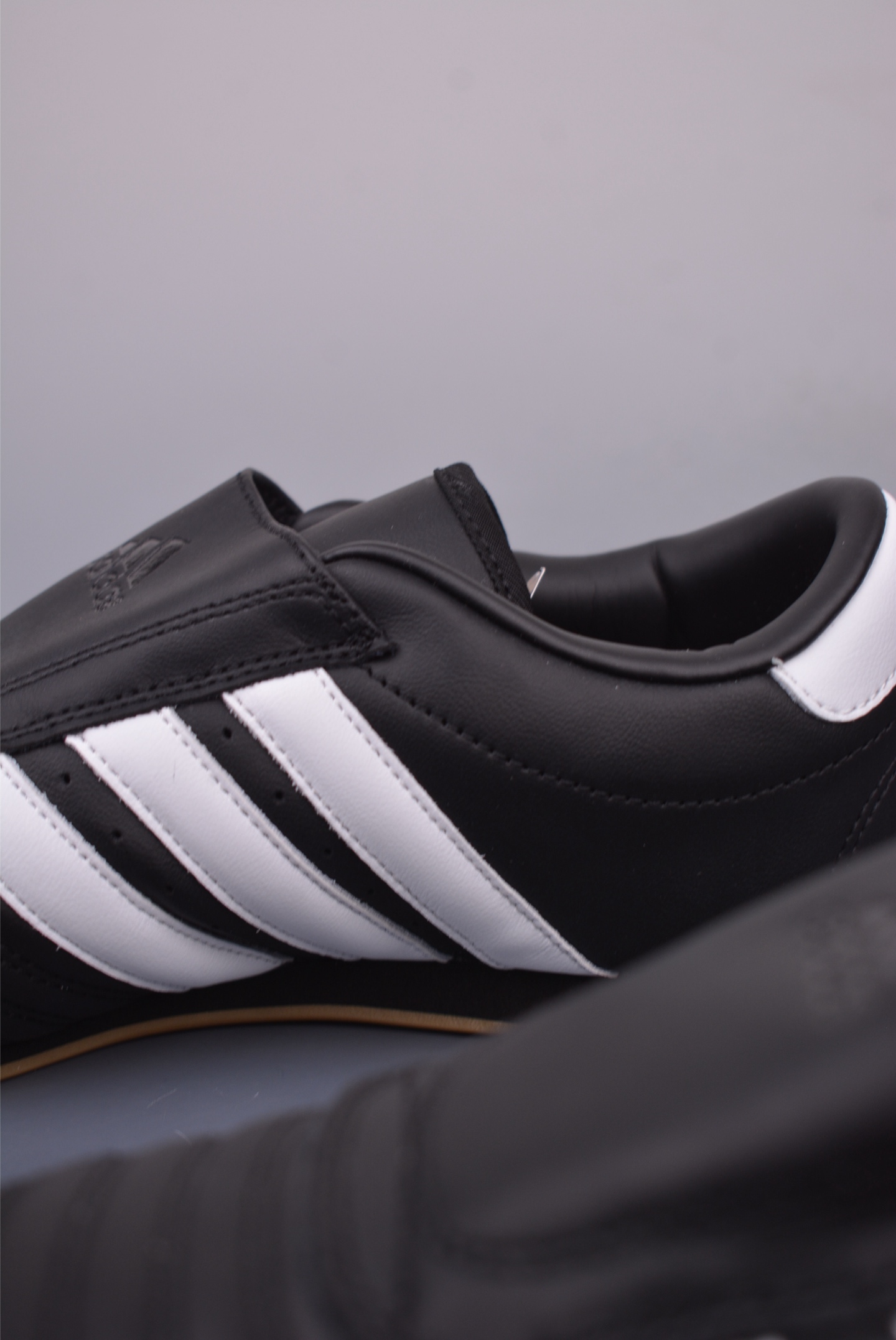 Adidas Originals Taekwondo Low: Classic Retro Training Sneakers - Black/White 9 i1748214218672 5728 0 7