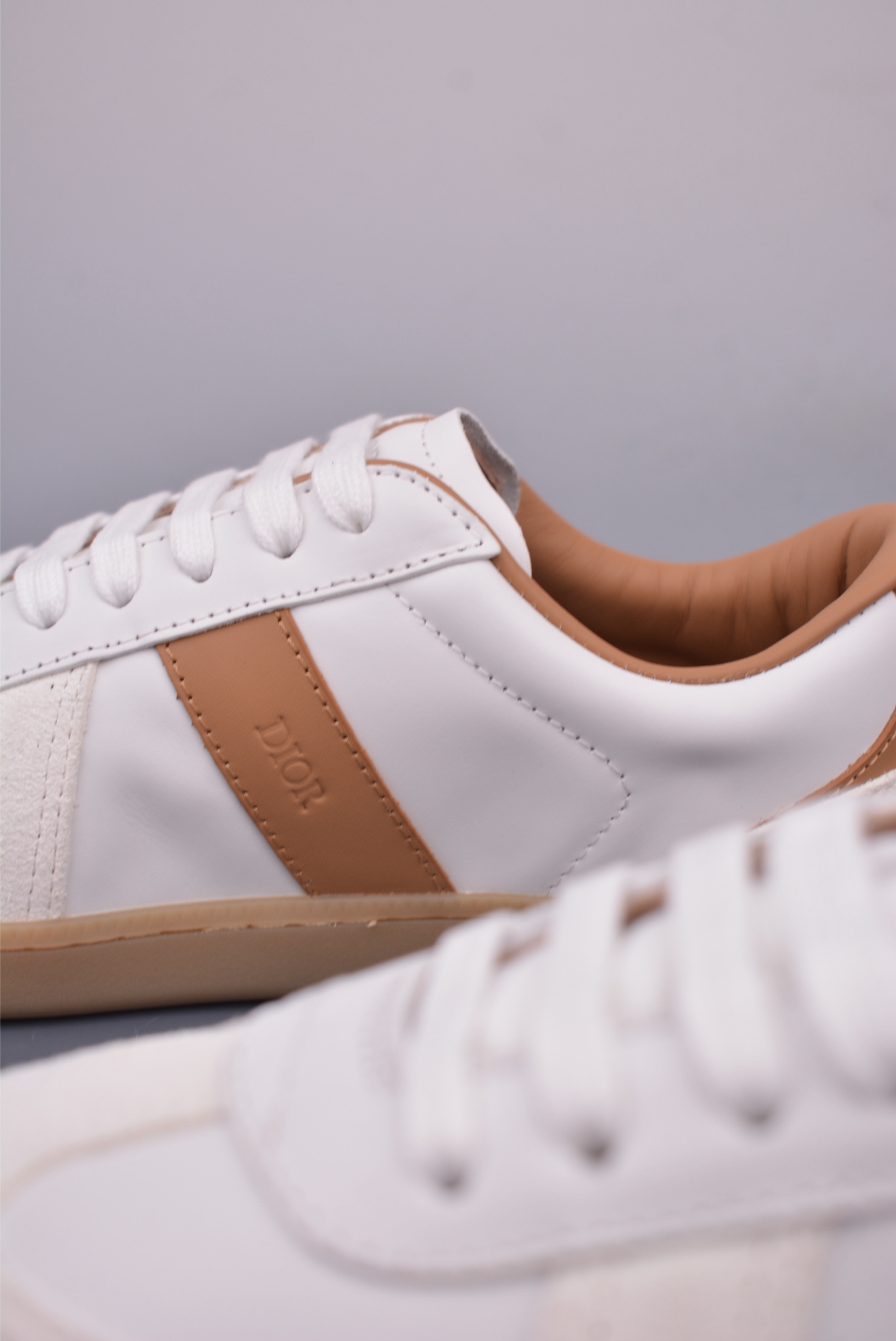 Dior B01 Matchpoint Sneakers: Classic Style with Distinctive Details 9 i1748214368413 297 0 7