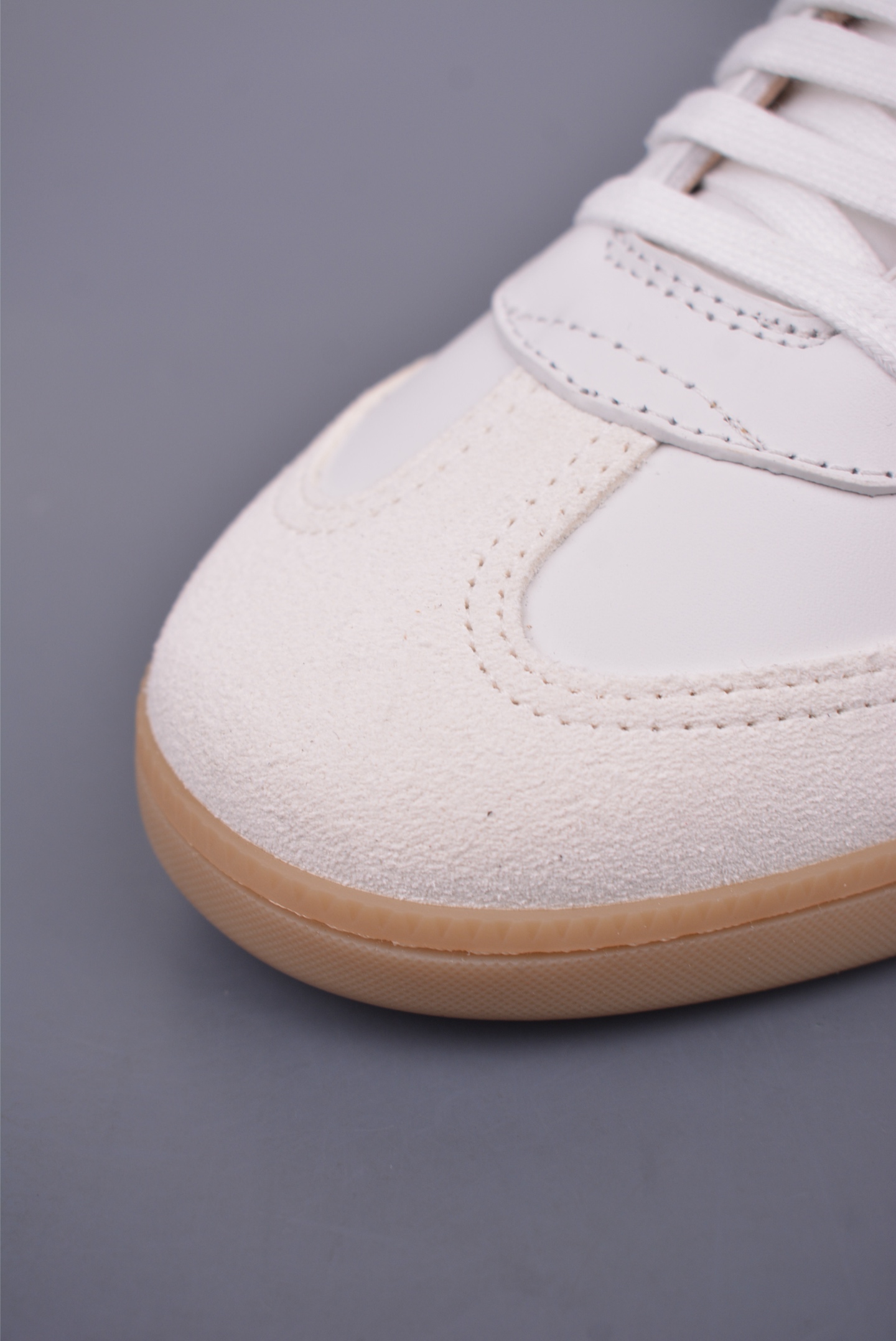 Dior B01 Matchpoint Sneakers: Classic Style with Distinctive Details 7 i1748214369618 5698 0 5