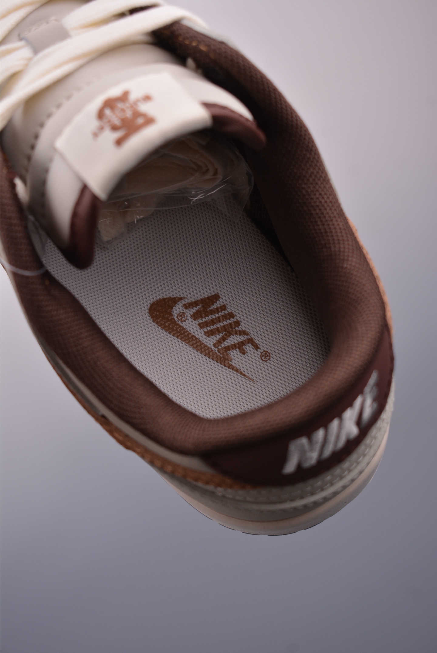 Nike SB Dunk Low Burberry Collaboration Premium Quality Sneakers 10 i1748214796548 6035 0 8