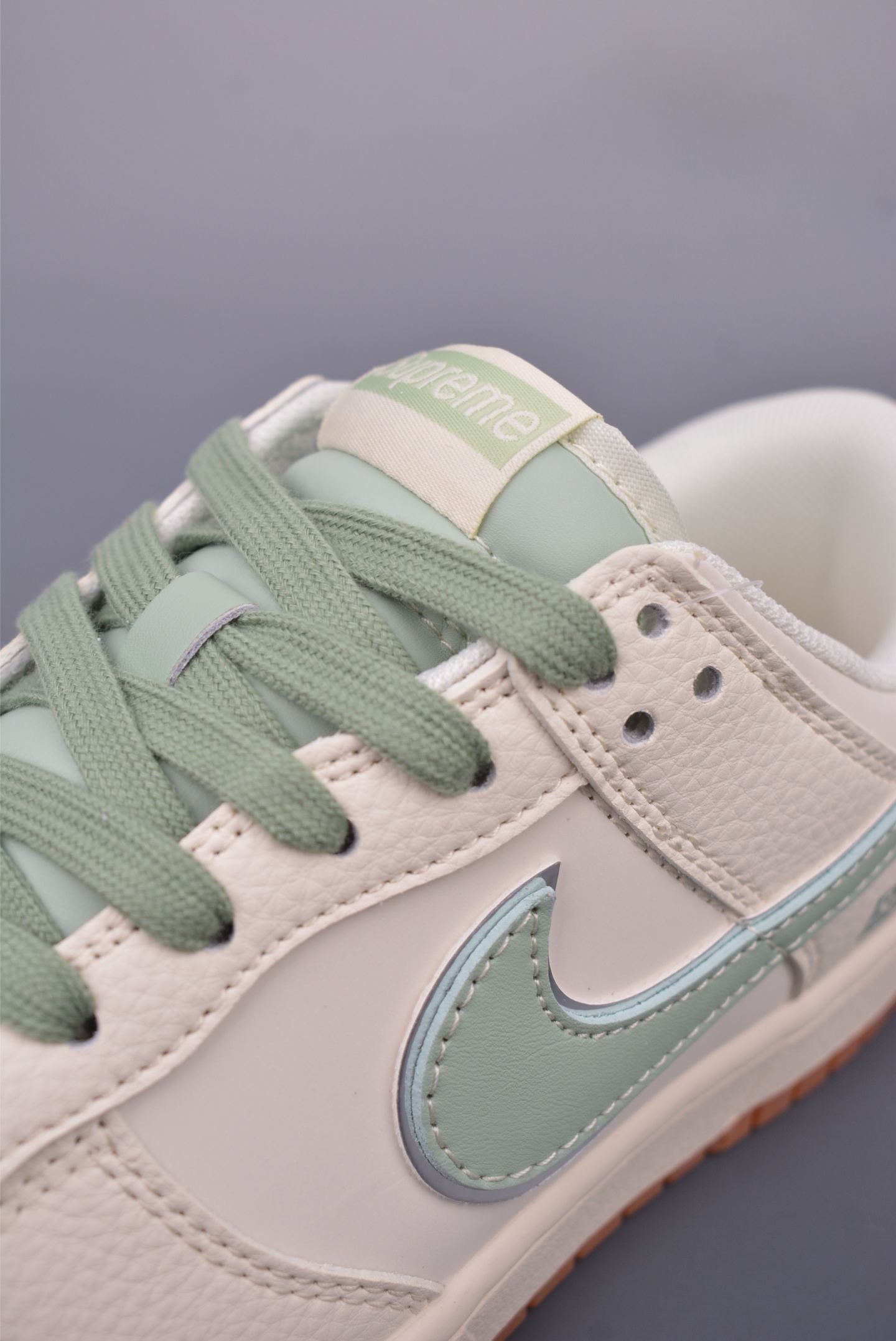Nike SB Dunk Low Supreme Cream Green Sneakers Premium Quality 8 i1748214831188 4255 0 6