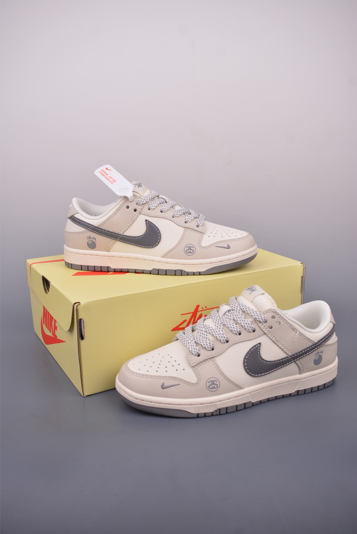 Nike SB Dunk Low x Stussy Collab - Premium Leather, Superior Comfort 5 i1748214864704 4270 0 4