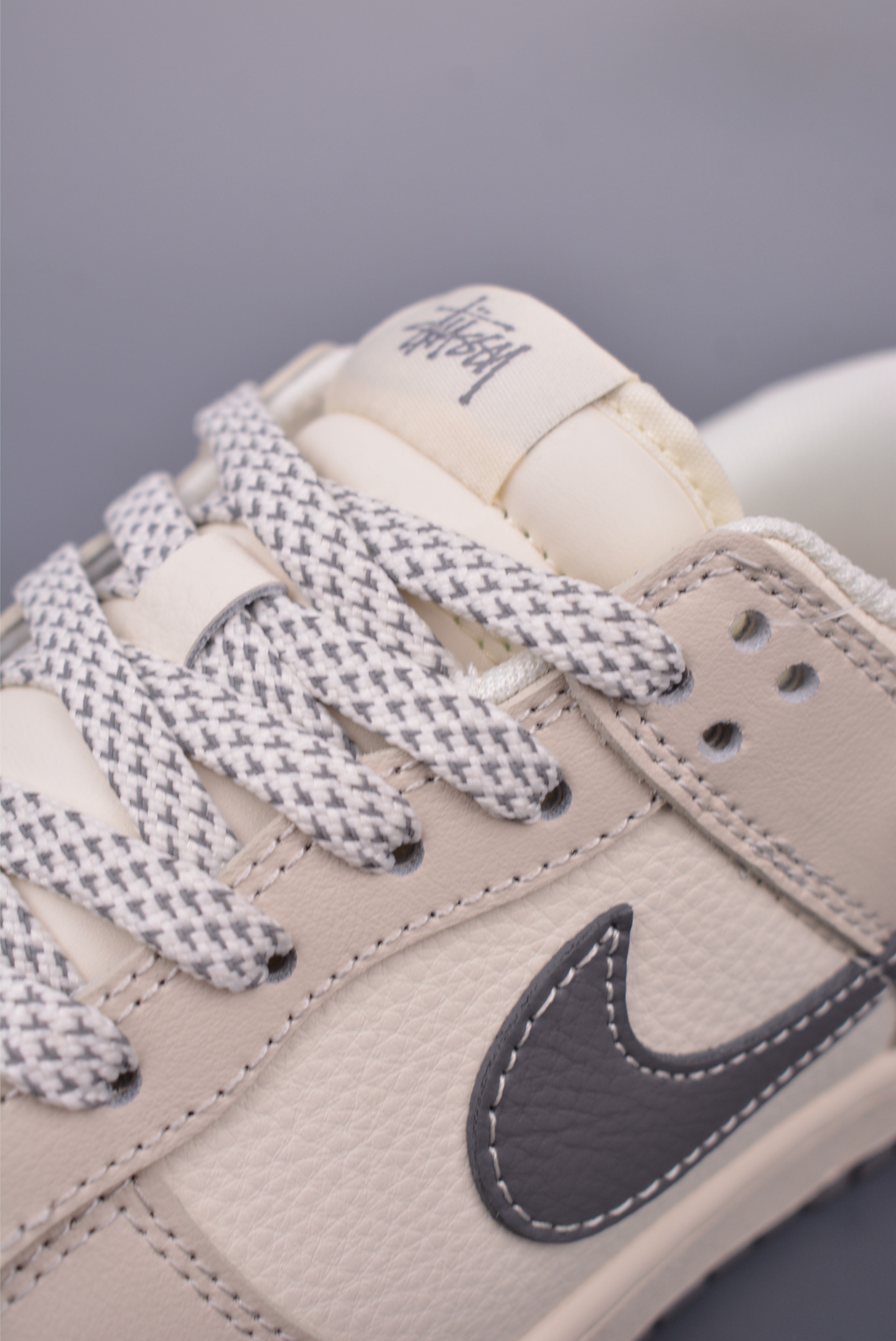 Nike SB Dunk Low x Stussy Collab - Premium Leather, Superior Comfort 7 i1748214867374 2608 0 6