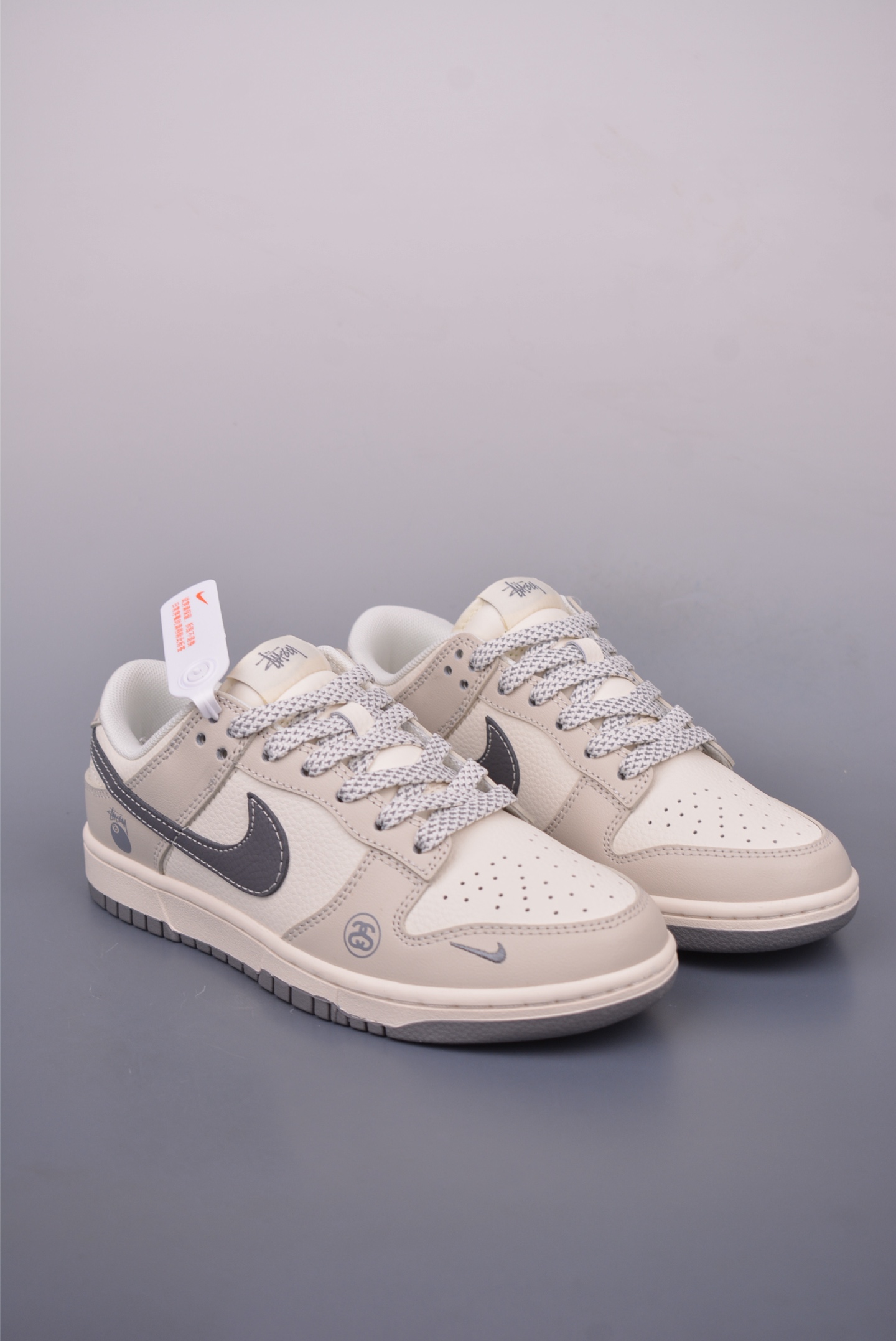 Nike SB Dunk Low x Stussy Collab - Premium Leather, Superior Comfort 1 i1748214867402 9387 0 0