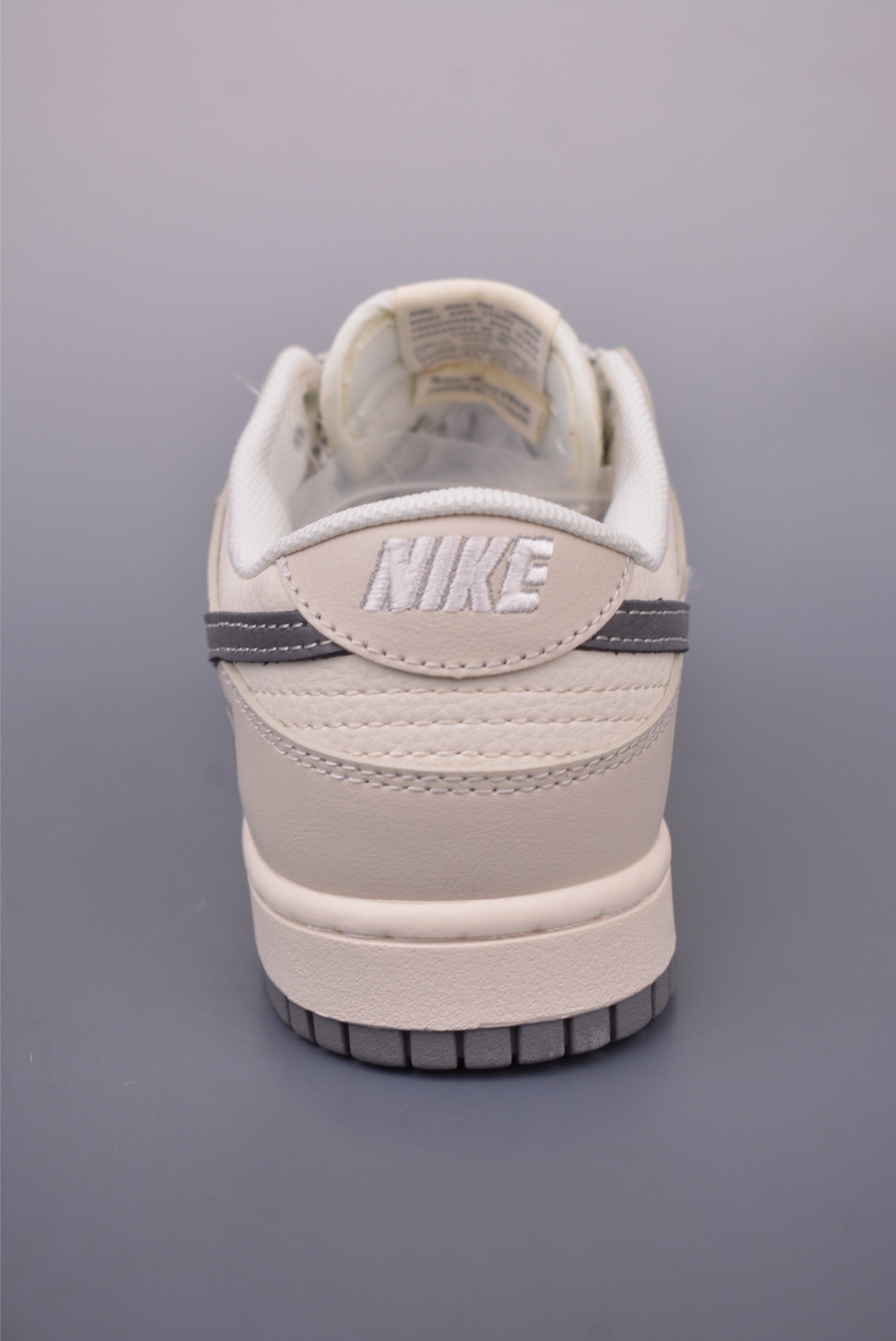 Nike SB Dunk Low x Stussy Collab - Premium Leather, Superior Comfort 4 i1748214867411 1404 0 3