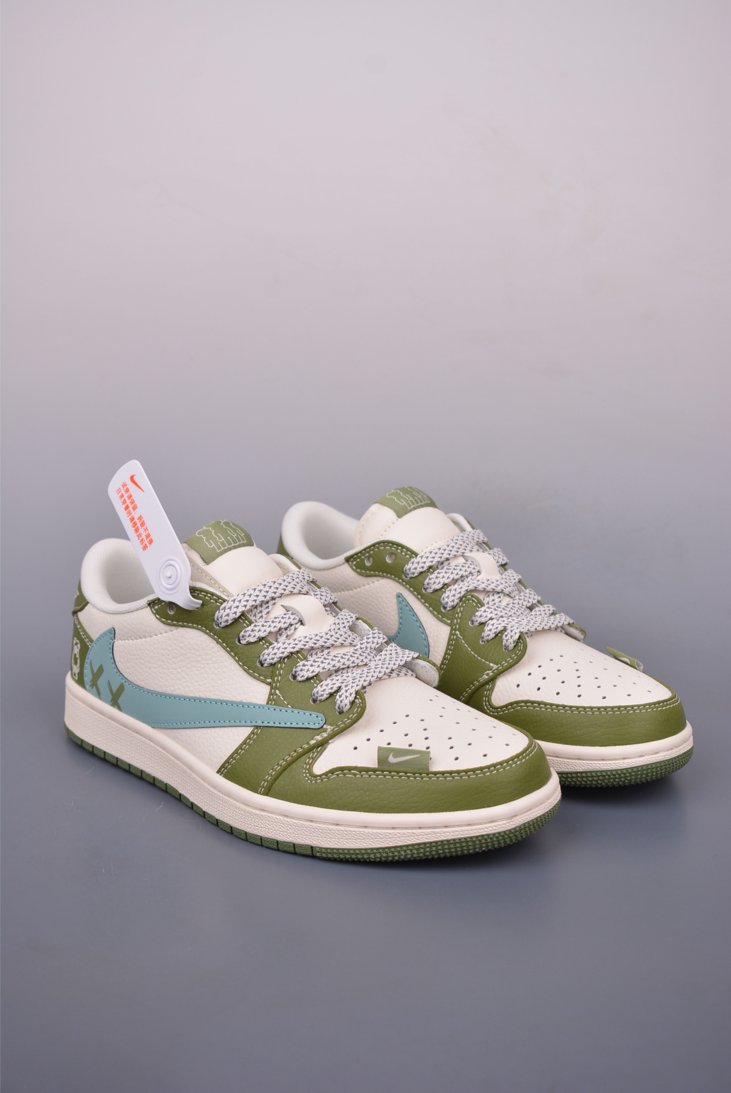 Fragment x Travis Scott x 暴力熊 Air Jordan 1 Low 三方联名倒钩 HS8068-003