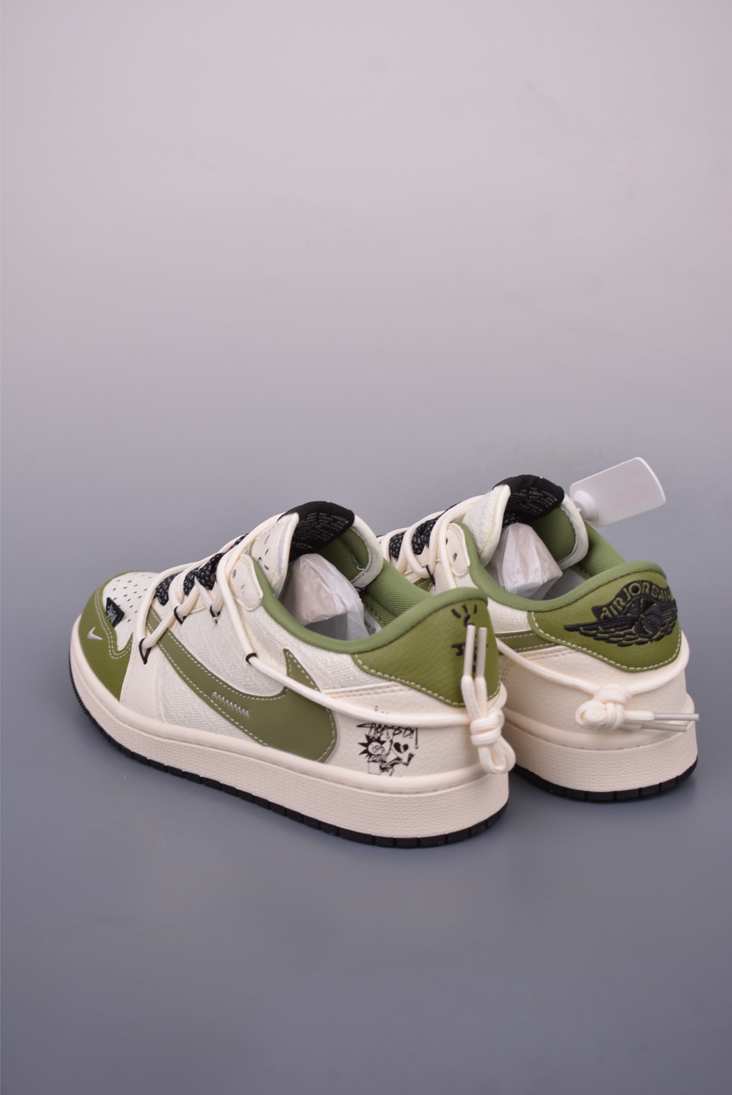 Fragment x Travis Scott x 克罗心 绑带解构 Air Jordan 1 Low 三方联名倒钩 DM6868-104