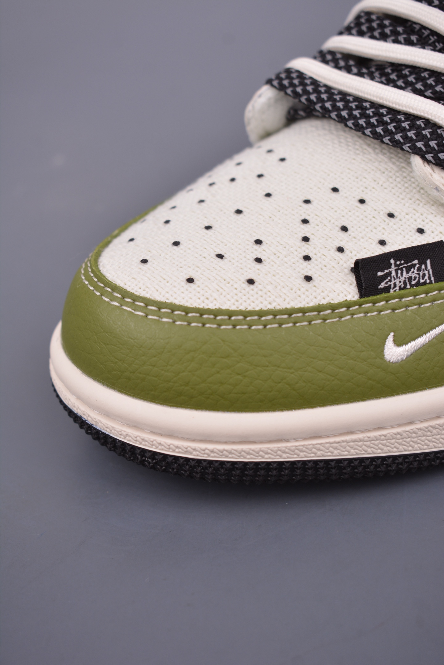 Fragment x Travis Scott x 克罗心 绑带解构 Air Jordan 1 Low 三方联名倒钩 DM6868-104