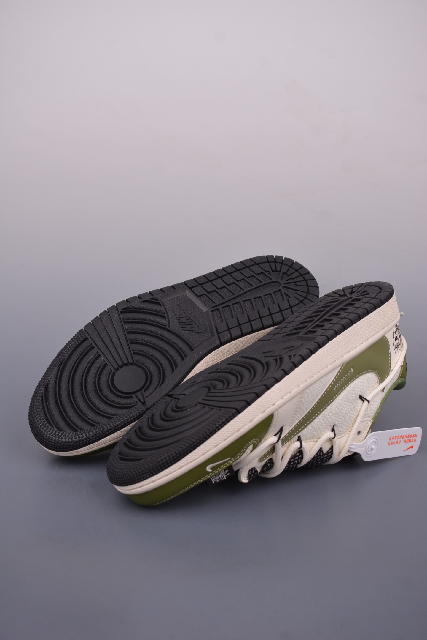 Fragment x Travis Scott x 克罗心 绑带解构 Air Jordan 1 Low 三方联名倒钩 DM6868-104