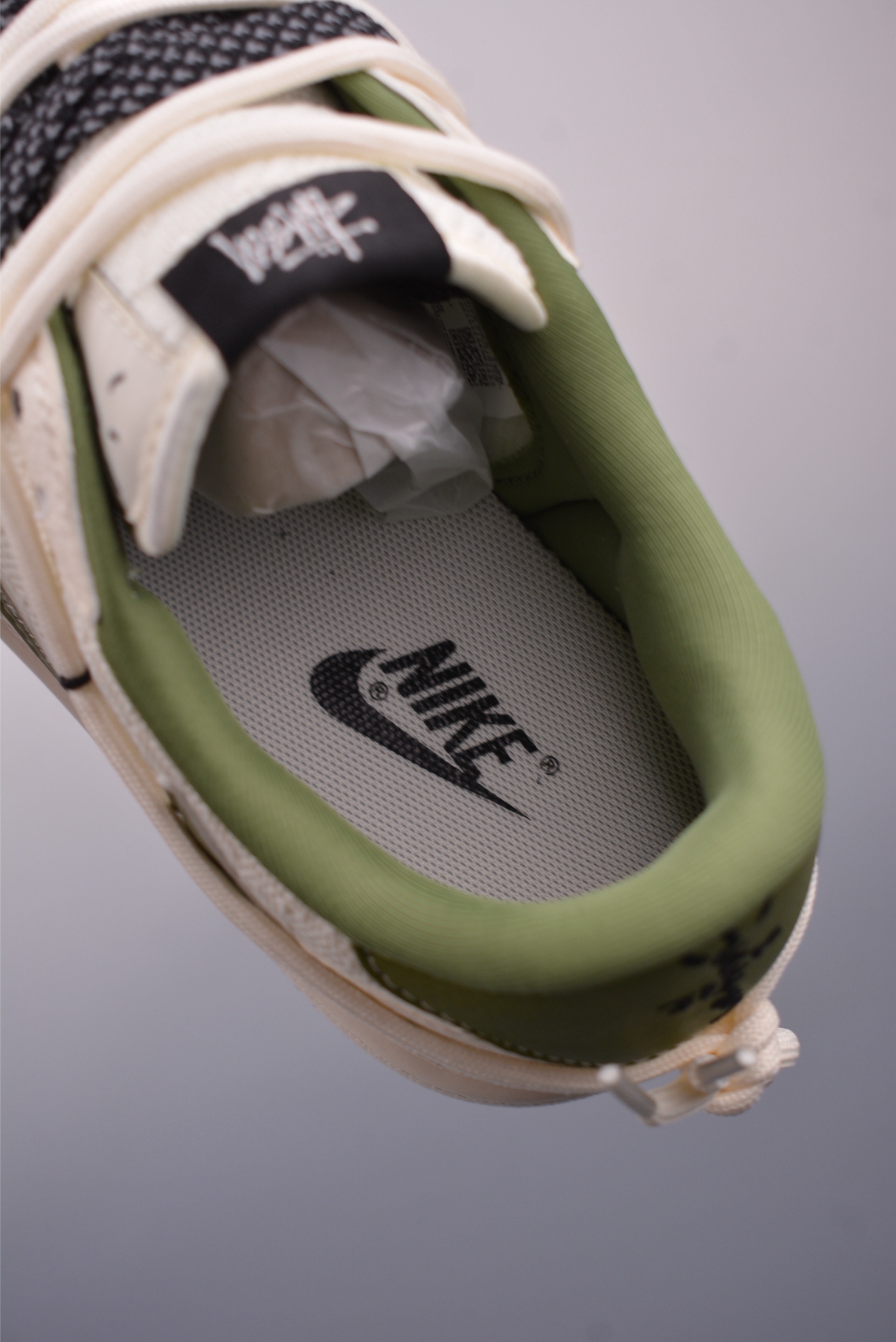 Fragment x Travis Scott x 克罗心 绑带解构 Air Jordan 1 Low 三方联名倒钩 DM6868-104