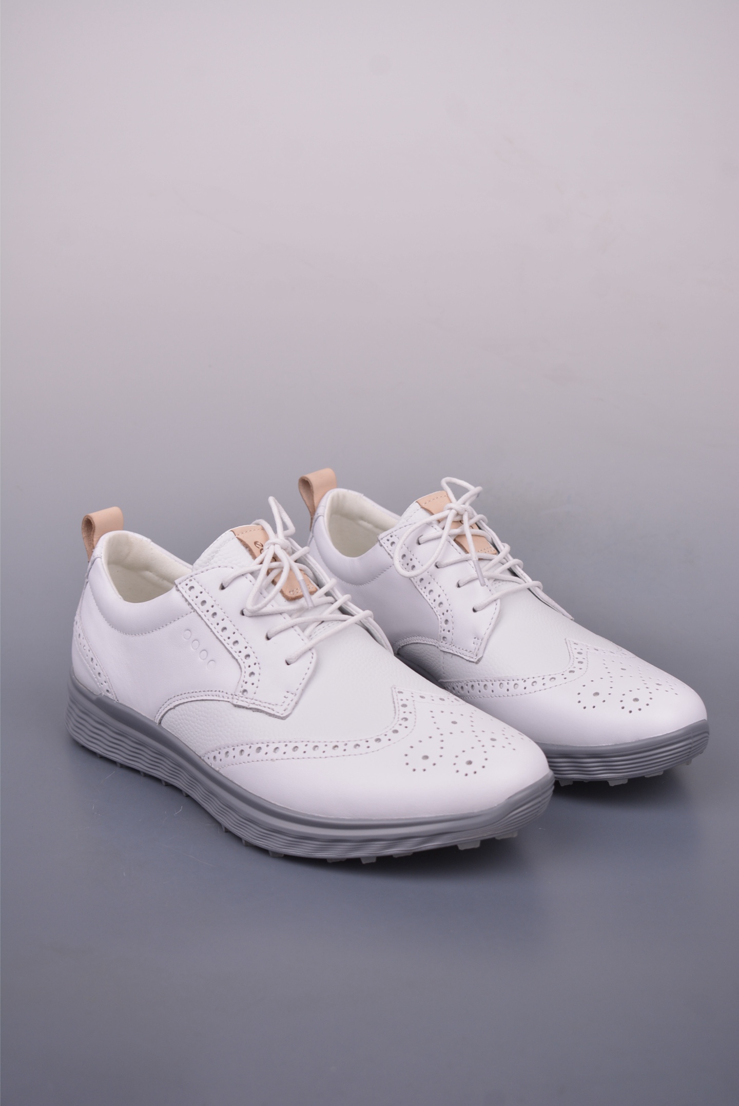 ECCO Men's White Leather Golf Shoes - Breathable, Comfortable, and Stylish 2 i1748215039524 8361 0 0