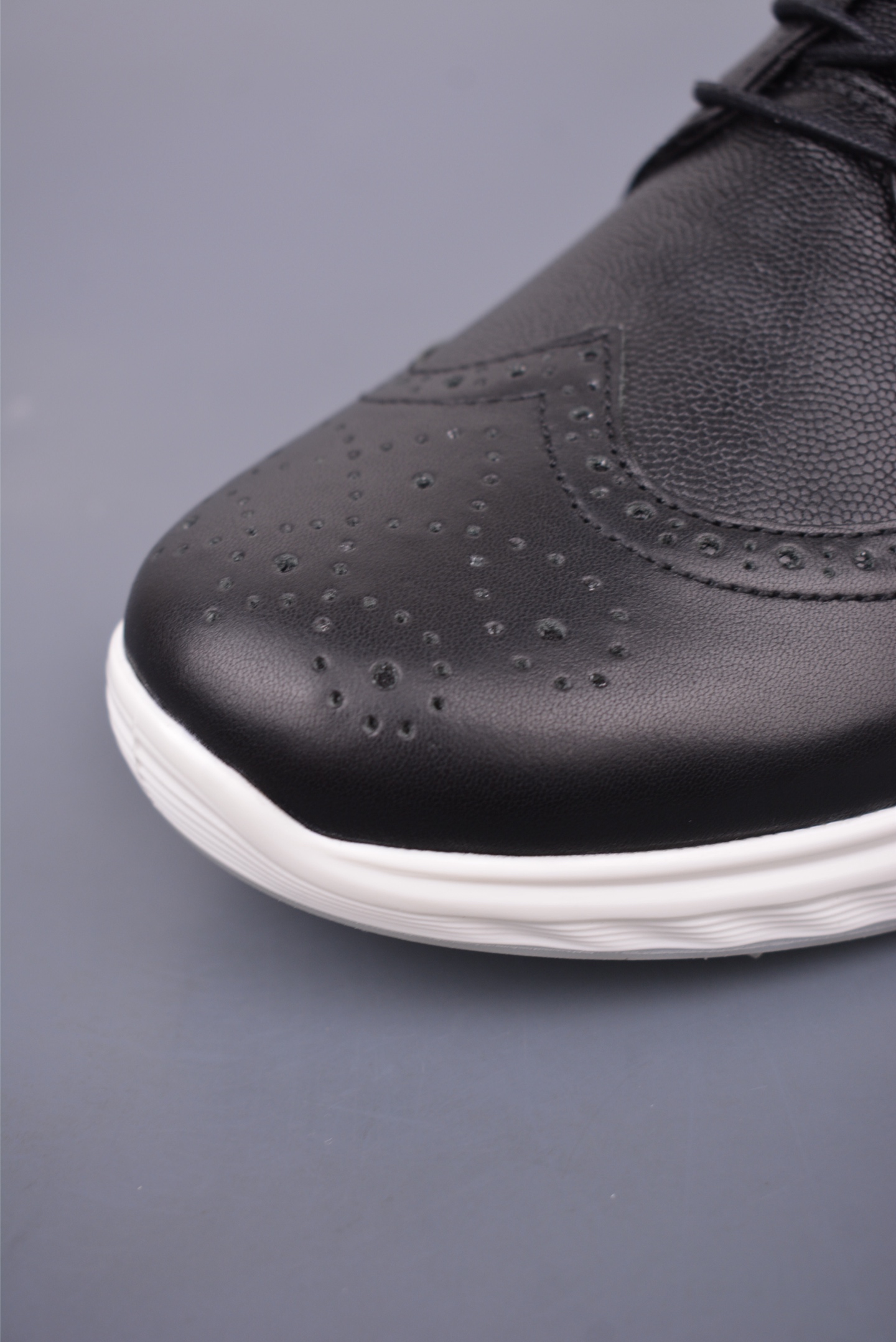 ECCO Men's Leather Wingtip Oxford Shoes - Comfortable & Stylish 7 i1748215057956 8759 0 5