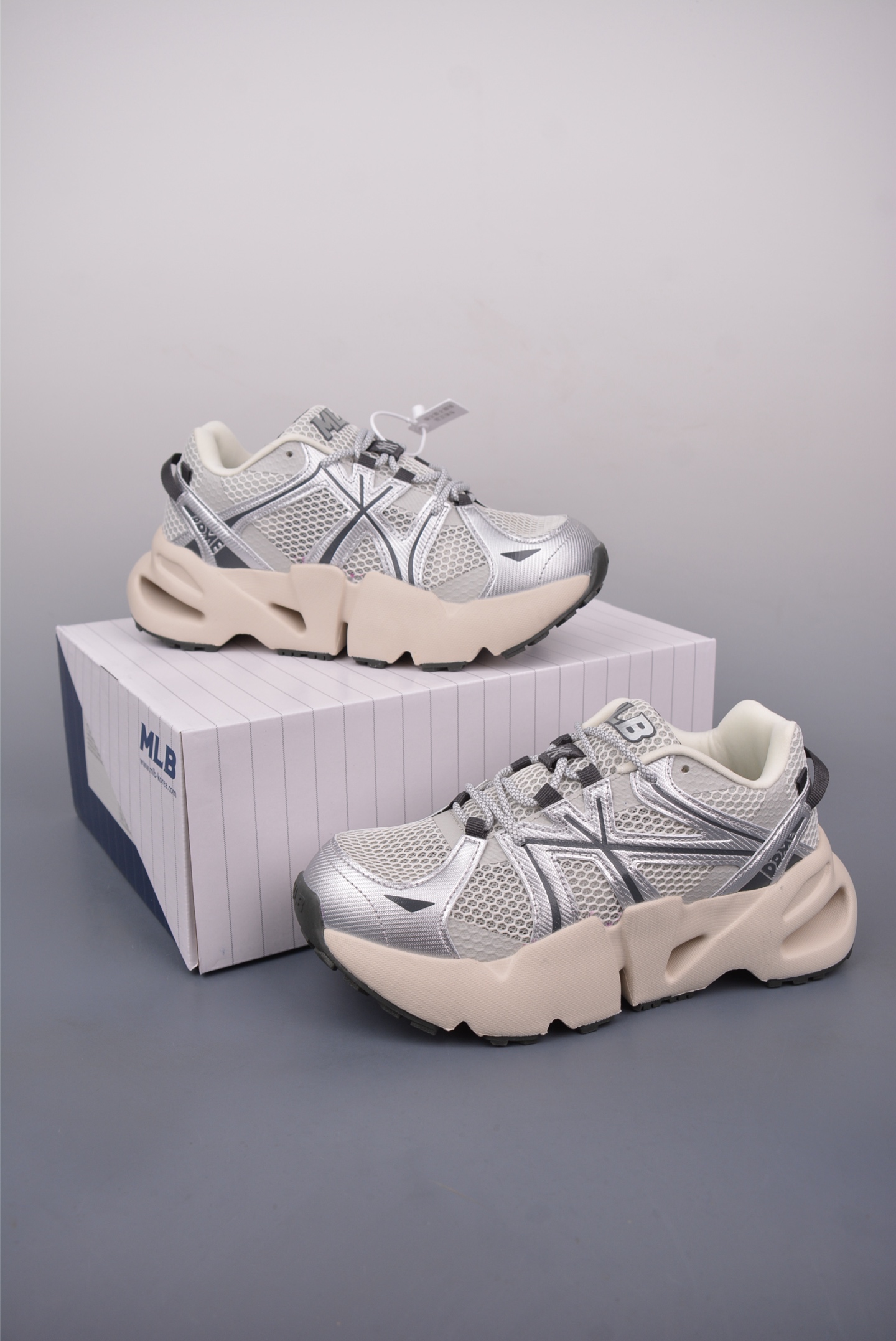 MLB Dome Runner New York Yankees Chunky Sneakers Fashionable and Comfortable 6 i1748300726889 6894 0 4
