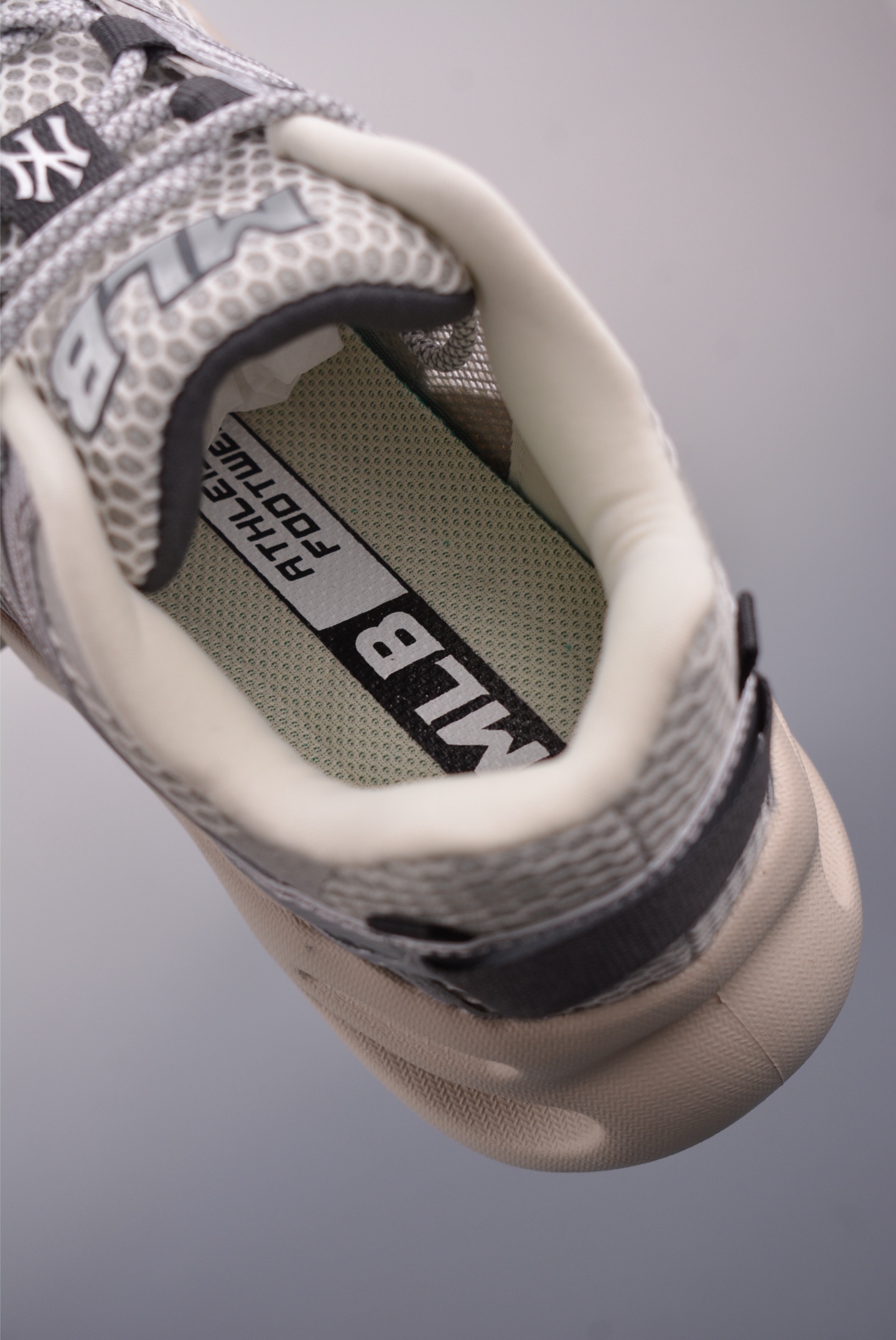 MLB Dome Runner New York Yankees Chunky Sneakers Fashionable and Comfortable 10 i1748300726927 4967 0 8