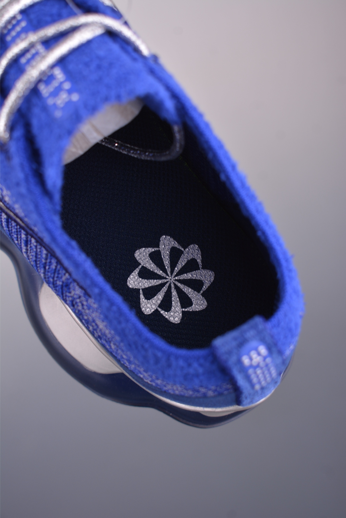 Nike Air Max Scorpion FK 正确版本 次世代气垫搭载全掌长气垫鞋款 DJ4701-044