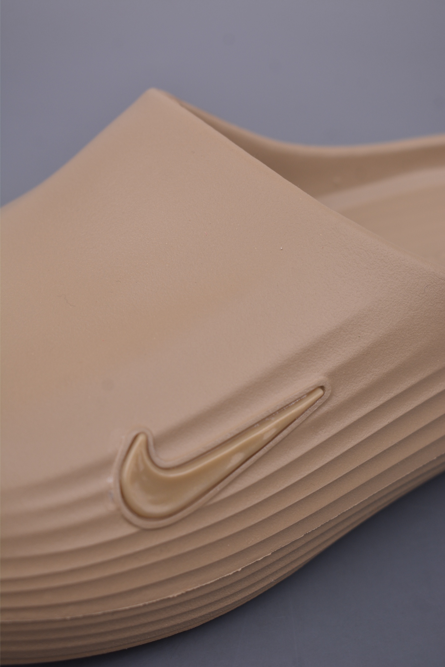 Nike ReactX Rejuven8 耐克夏日穿搭凉鞋 HV4479