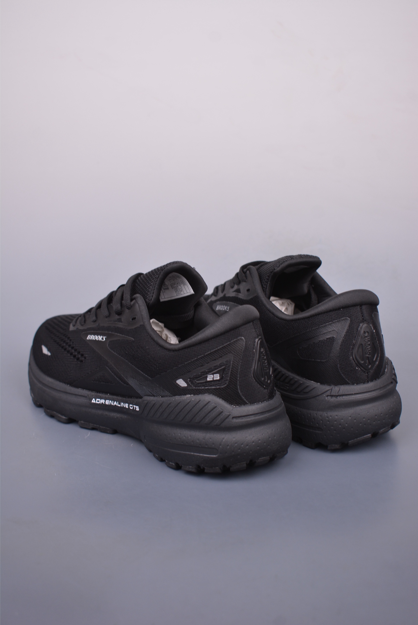 Brooks Glycerin 19: Lightweight, Breathable Running Shoes for Ultimate Comfort 2 i1748303159810 9972 0 1