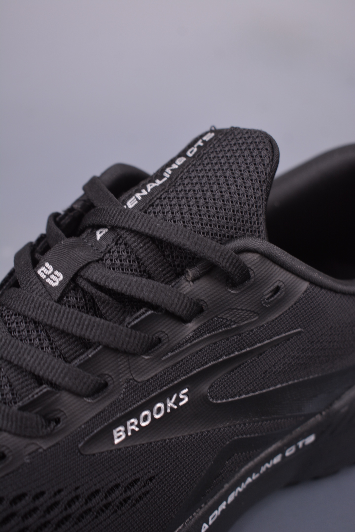 Brooks Glycerin 19: Lightweight, Breathable Running Shoes for Ultimate Comfort 7 i1748303159835 9591 0 6