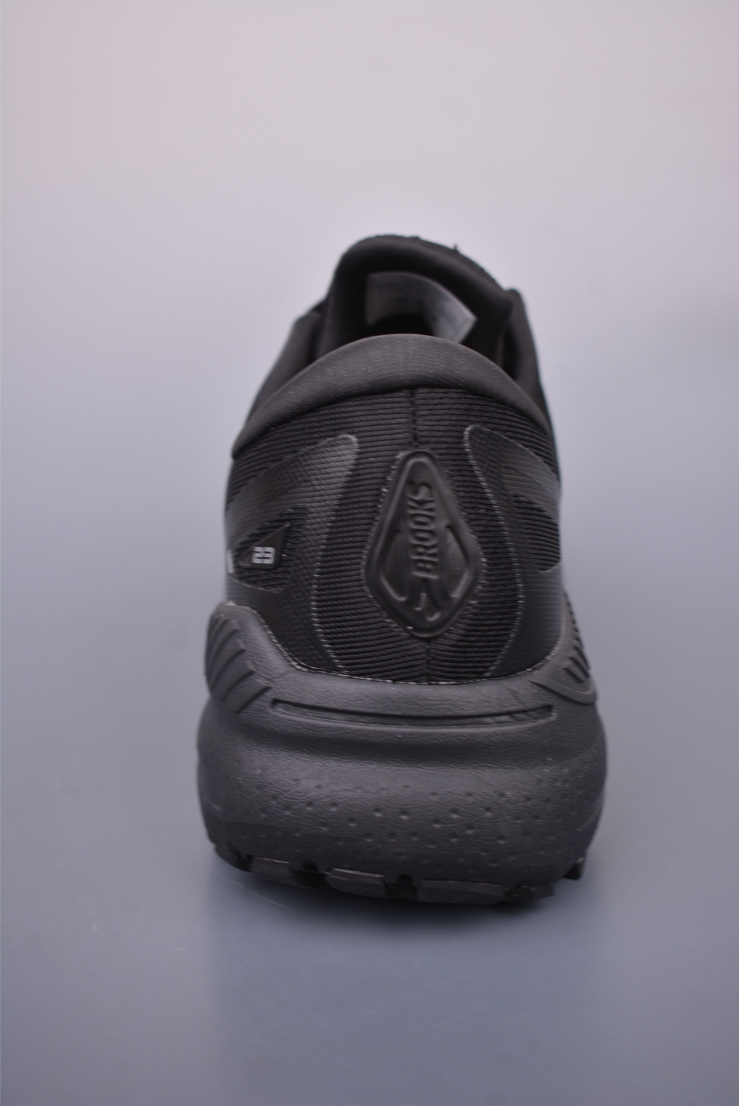 Brooks Glycerin 19: Lightweight, Breathable Running Shoes for Ultimate Comfort 4 i1748303161142 1519 0 3