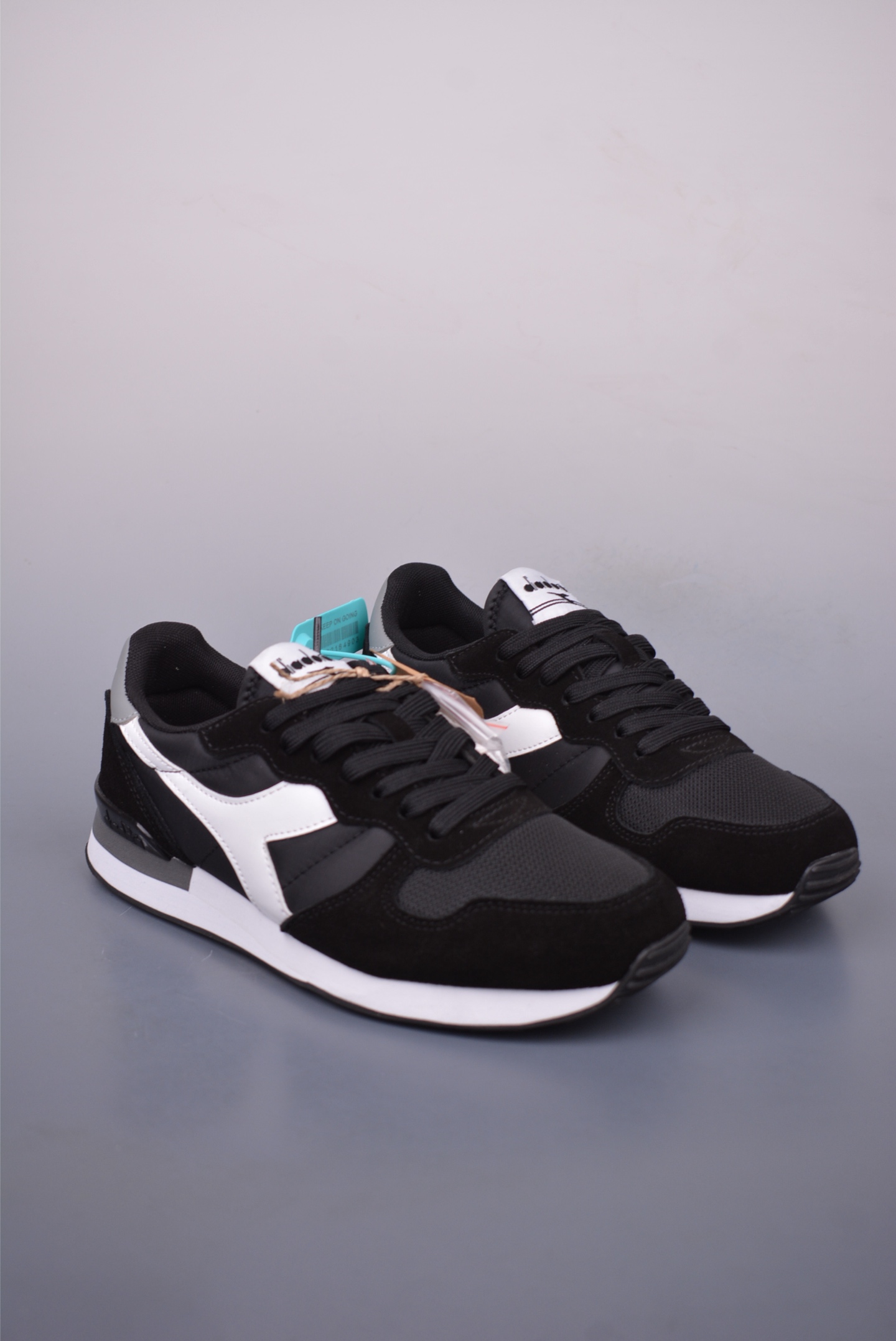 Diadora Camaro Retro Running Shoes - Polyester, Suede, and Leather 1 i1748303840721 4442 0 0