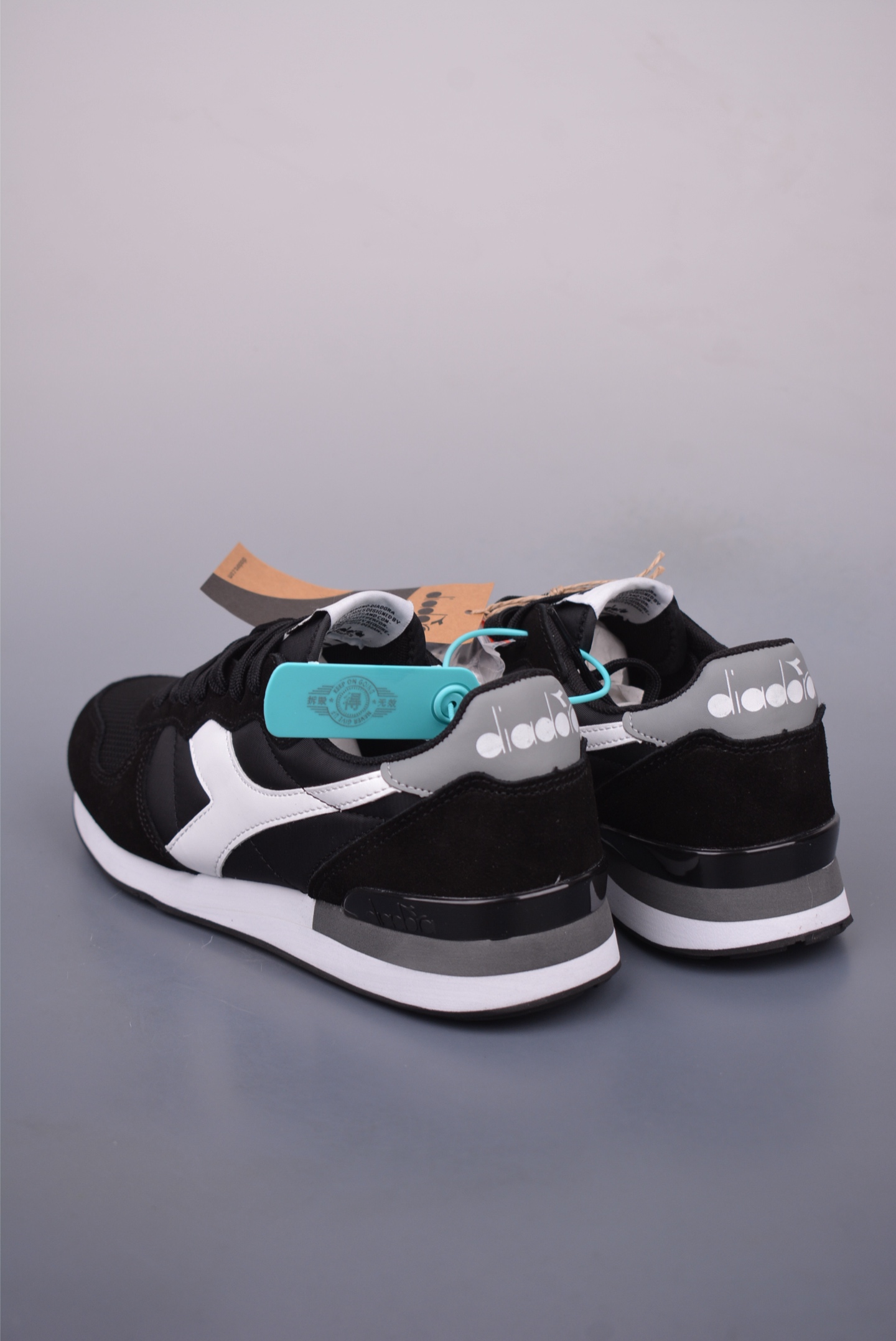 Diadora Camaro Retro Running Shoes - Polyester, Suede, and Leather 2 i1748303840729 6952 0 1