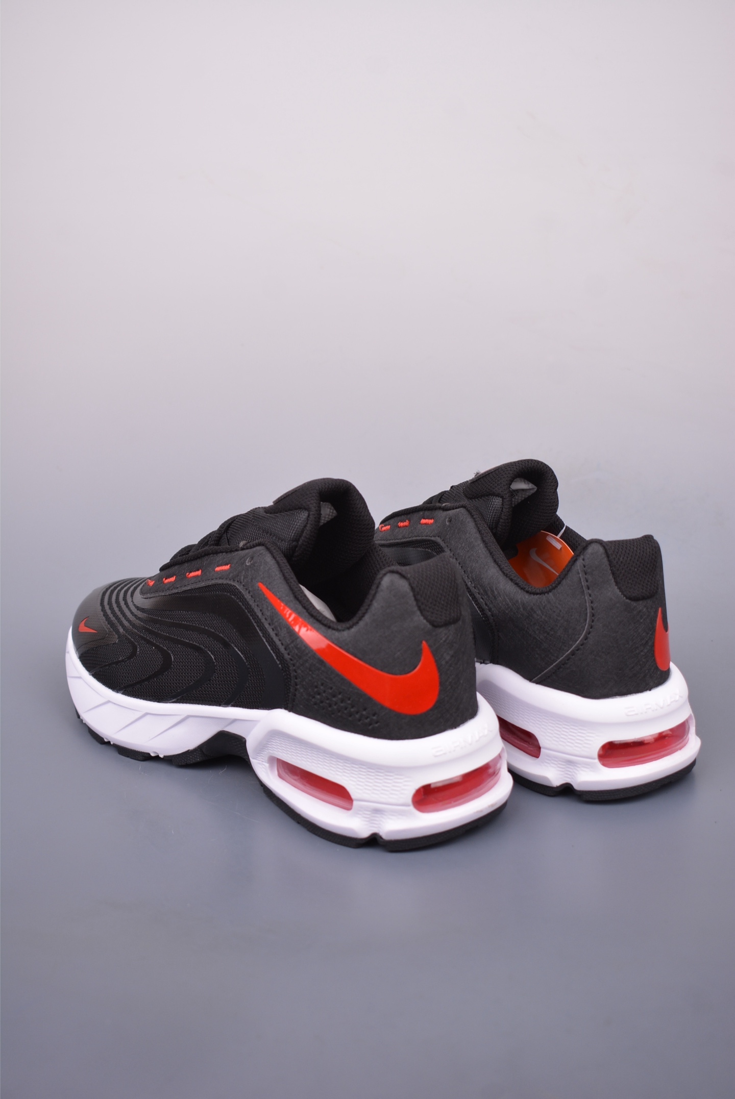 Nike Air Max Fire: Comfortable, Versatile Retro Sneakers with Air Cushioning 2 i1748303876394 8058 0 1