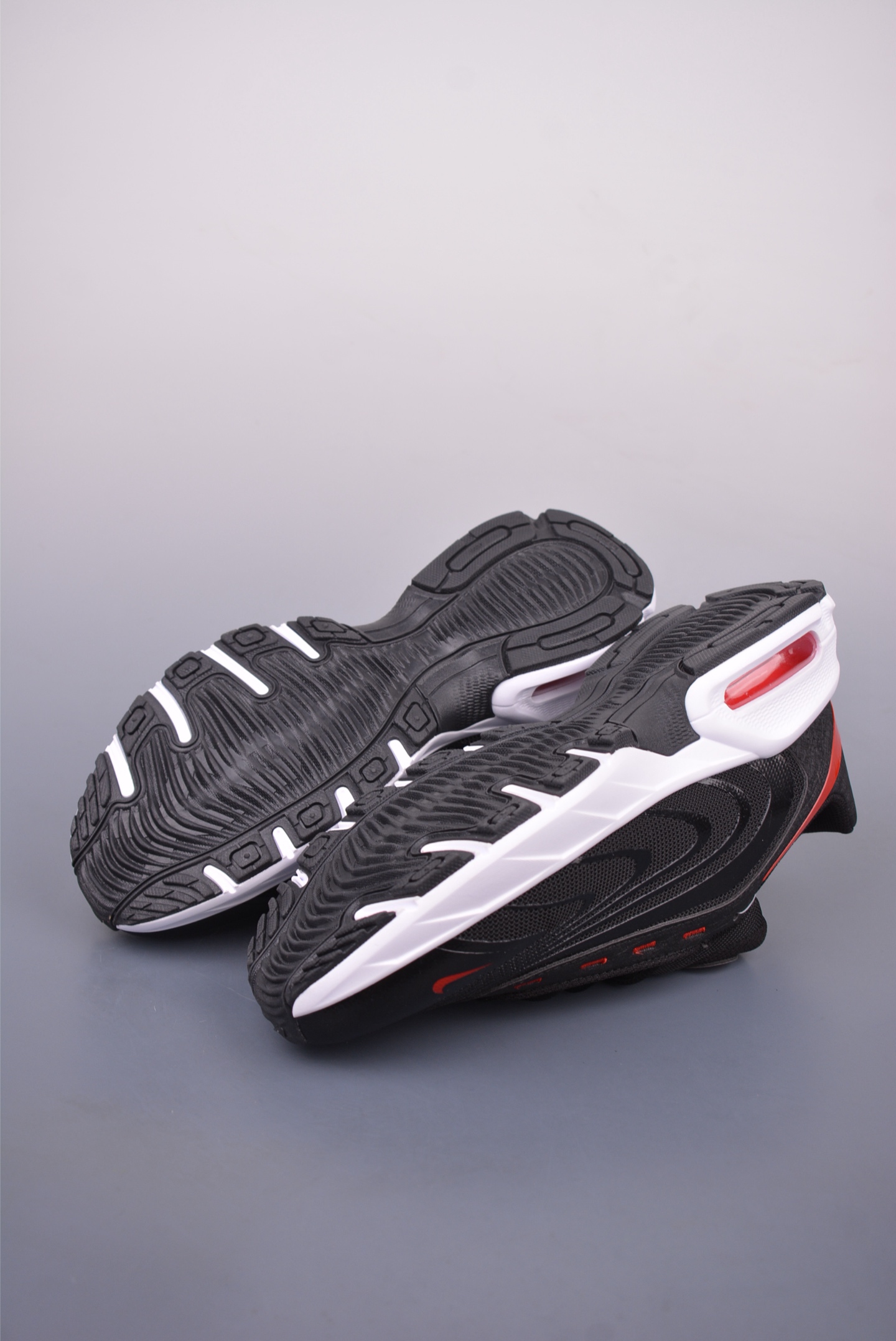 Nike Air Max Fire: Comfortable, Versatile Retro Sneakers with Air Cushioning 3 i1748303879063 2530 0 2