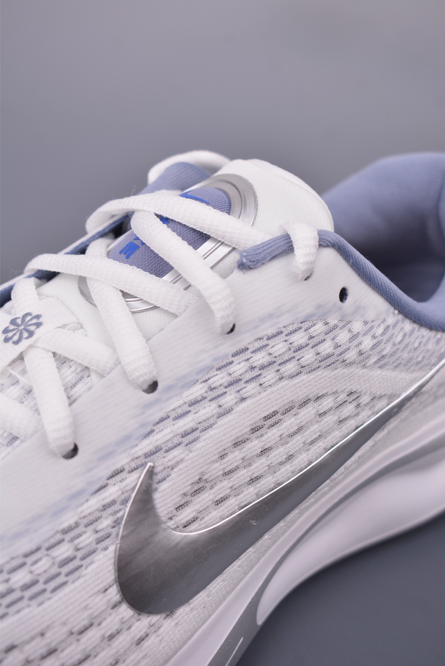 Nike Journey Run 2025: Lightweight, Breathable Running Shoes for Optimal Comfort 8 i1748303907387 7899 0 6