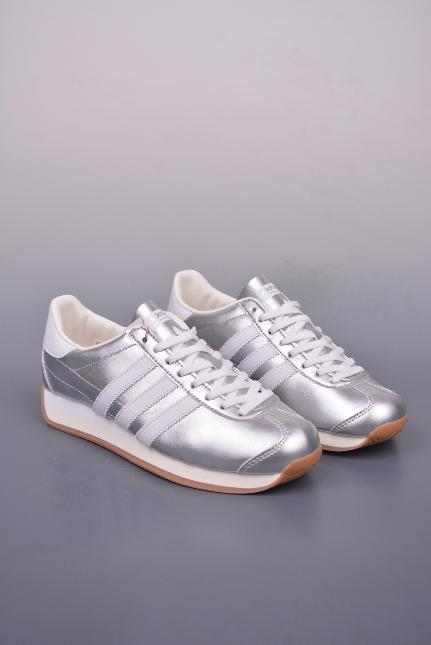 Adidas Originals Country Silver Metallic Low-Top Sneakers - Classic Style 2 i1748303940632 2910 0 0