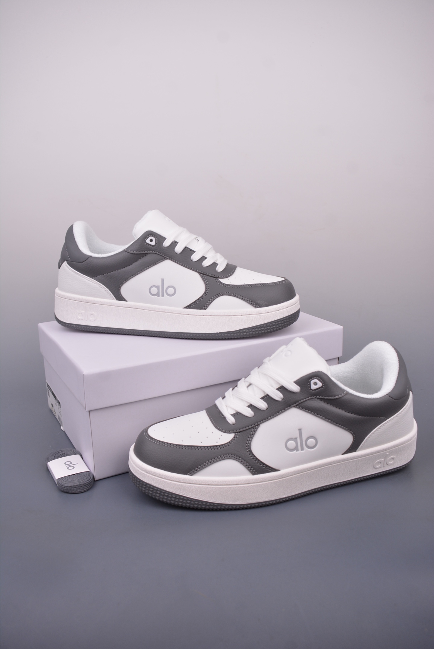 Alo Yoga Recovery Mode Sneakers - Comfortable, Stylish, and Durable Low-Tops 5 i1748304047220 5031 0 0