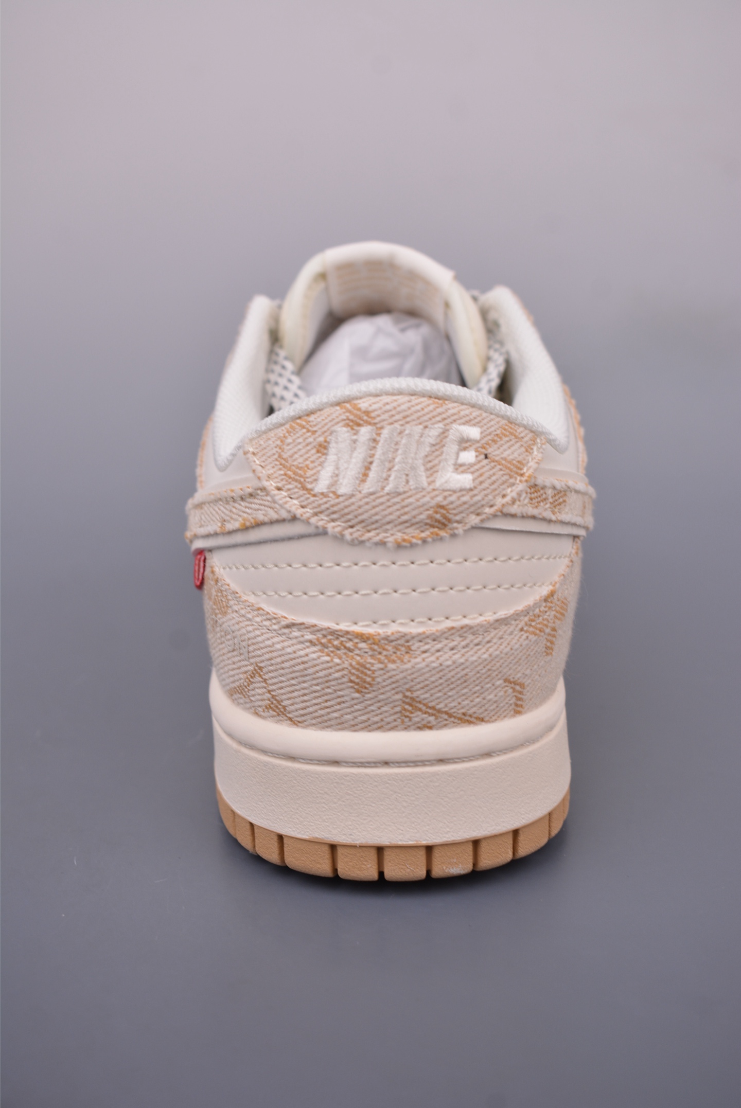 Nike SB Dunk Low Louis Vuitton Custom Sneakers - Limited Edition 5 i1748304477481 329 0 3