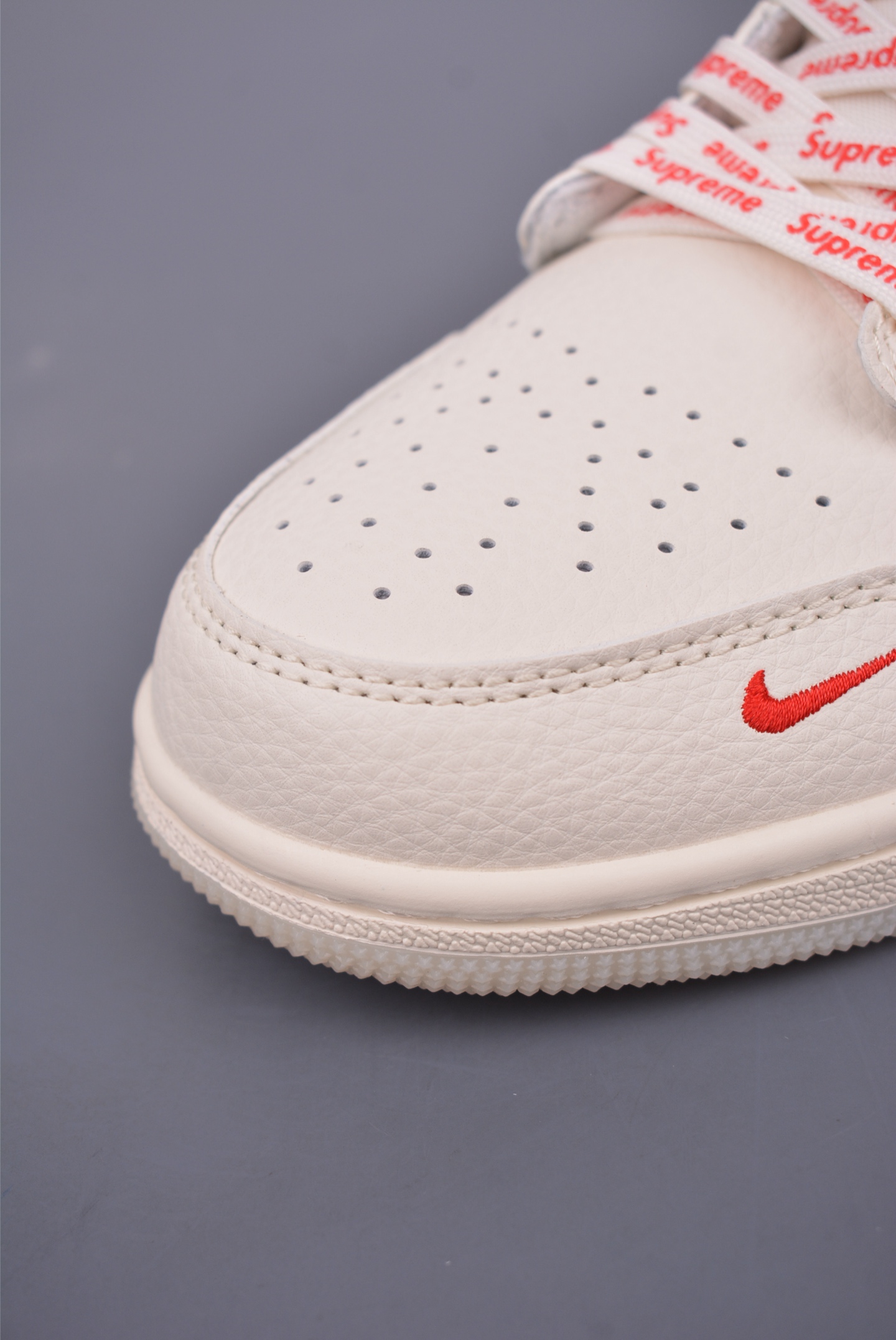 Nike Jordan Air Jordan 1 Supreme联名 XX3168-186