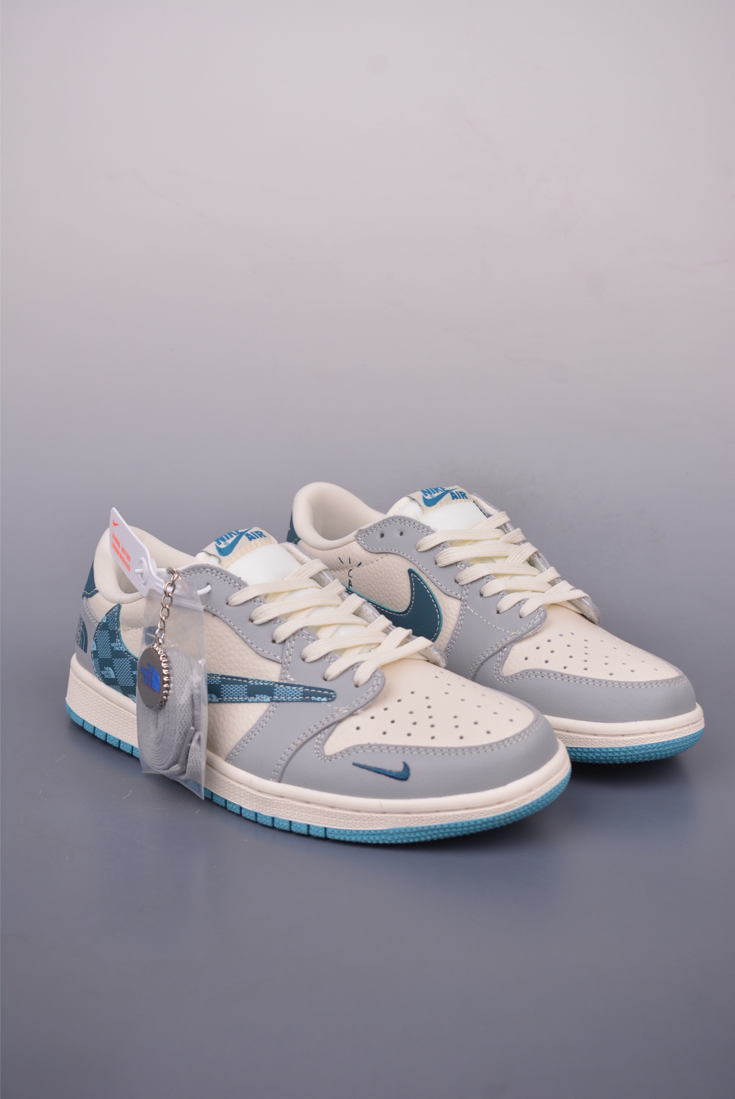 Fragment Design x Travis Scott x Air Jordan 1 Low Collab Sneakers 1 i1748304594375 4520 0 0