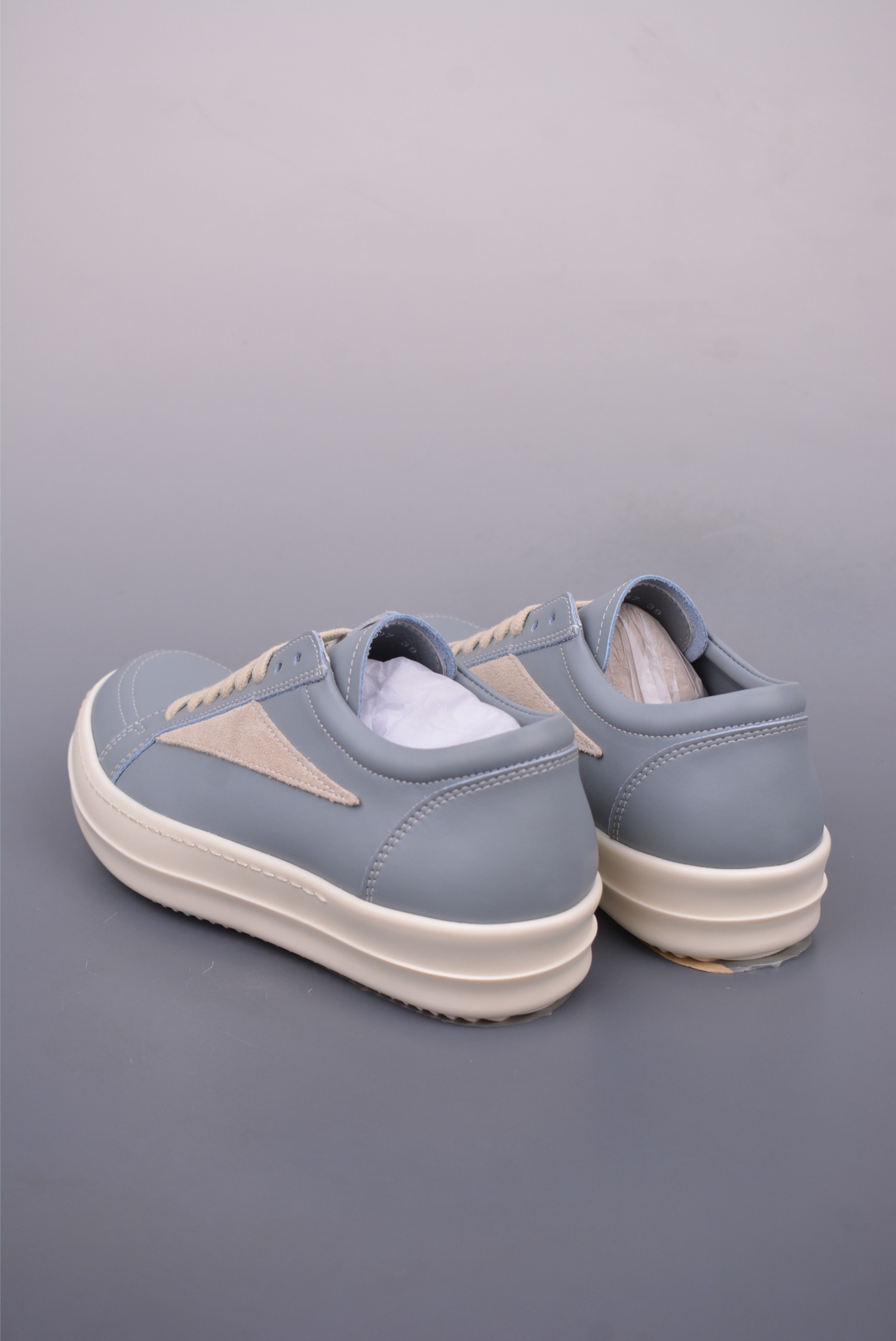 Rick Owens RO Mega Low-Top Sneakers - Haze Blue Leather, Stylish & Durable 2 i1748304829036 5786 0 1