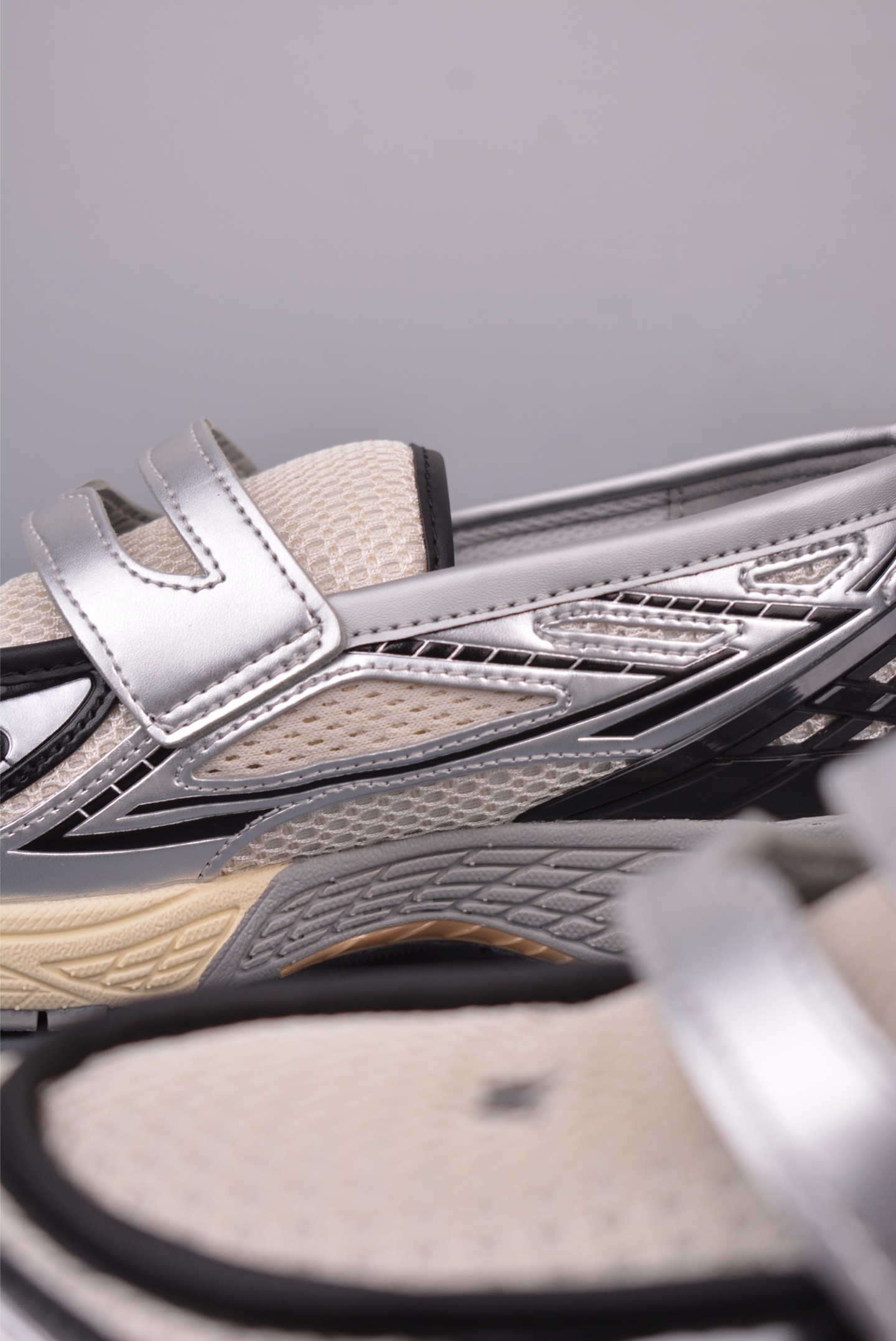 New Balance 1906R Loafer Sneakers - Comfortable, Sporty, and Stylish Slip-Ons 9 i1748304868884 8410 0 7