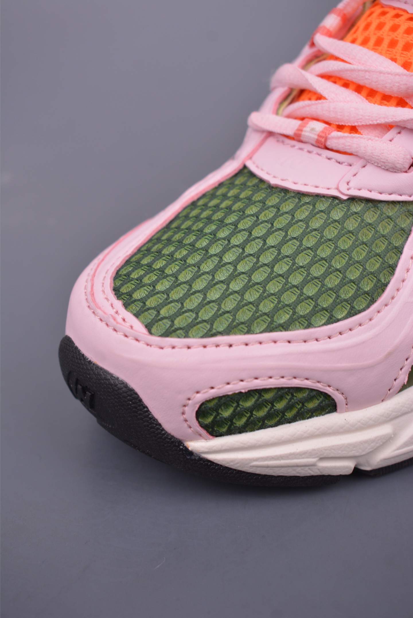 New Balance 740 Series Retro Casual Running Sneakers - Stylish and Comfortable 7 i1748304972643 9150 0 5