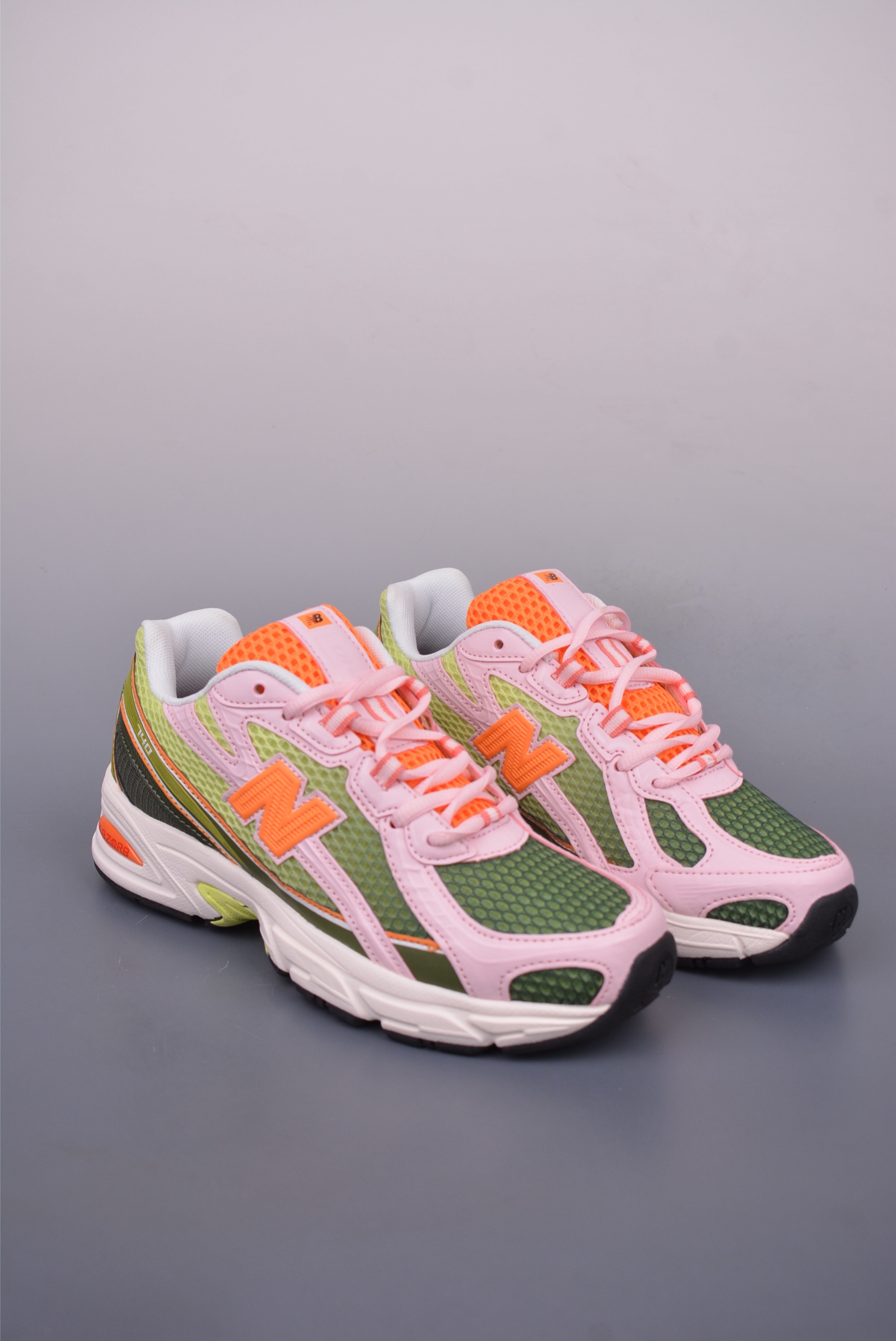 New Balance 740 Series Retro Casual Running Sneakers - Stylish and Comfortable 2 i1748304972705 2663 0 0