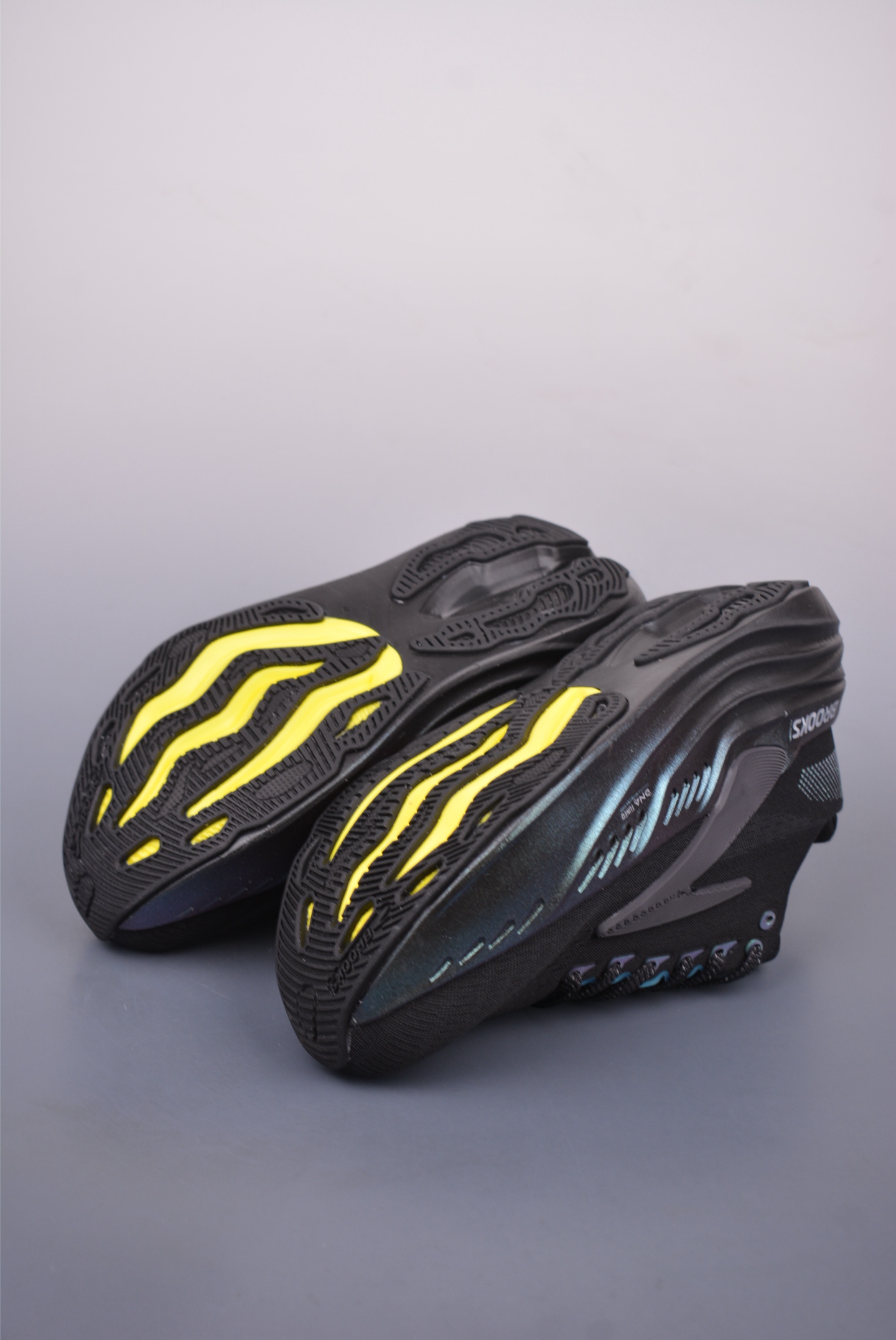 Brooks Glycerin Max Running Shoes - Lightweight, Breathable & Cushioned 3 i1748305205550 7221 0 2