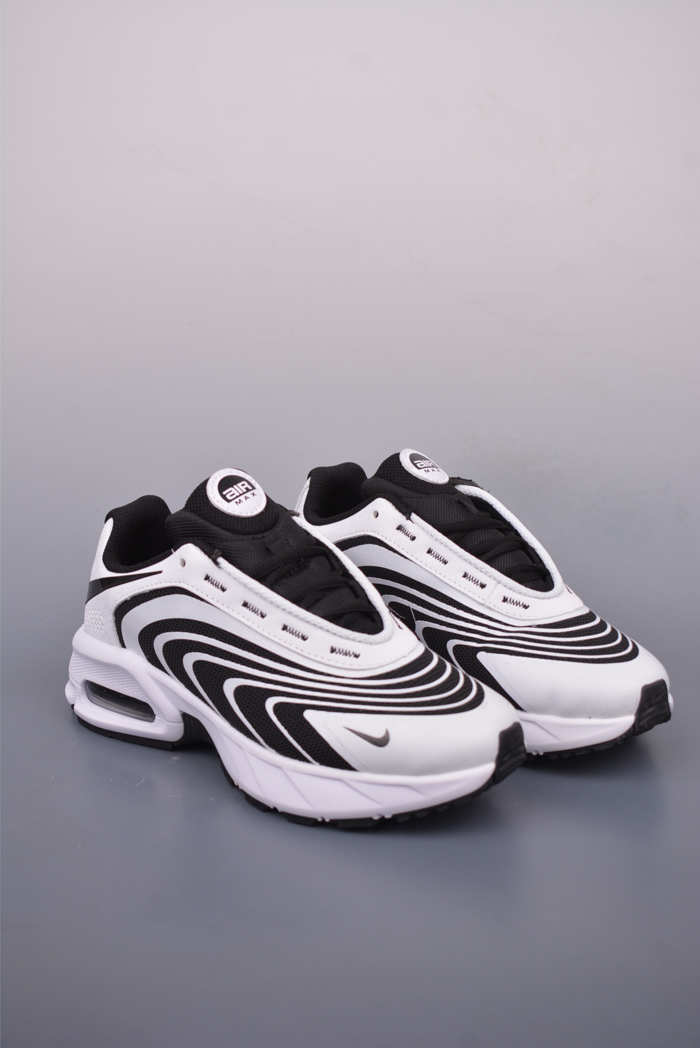 Nike Air Max Fire: Retro Comfort Sneakers with Durable Rubber Outsole 2 i1748384917785 6343 0 0