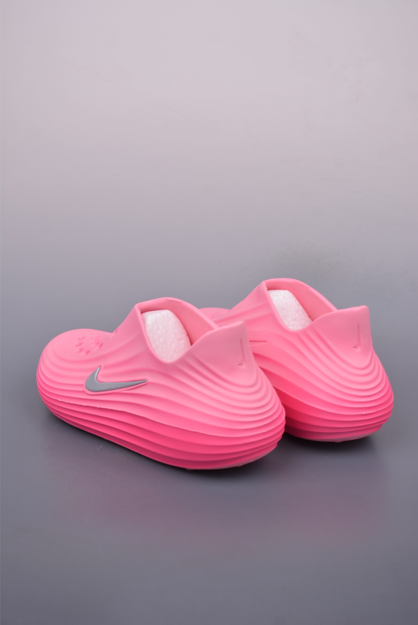 Nike ReactX Rejuven8 耐克夏日穿搭凉鞋 HV5062-681