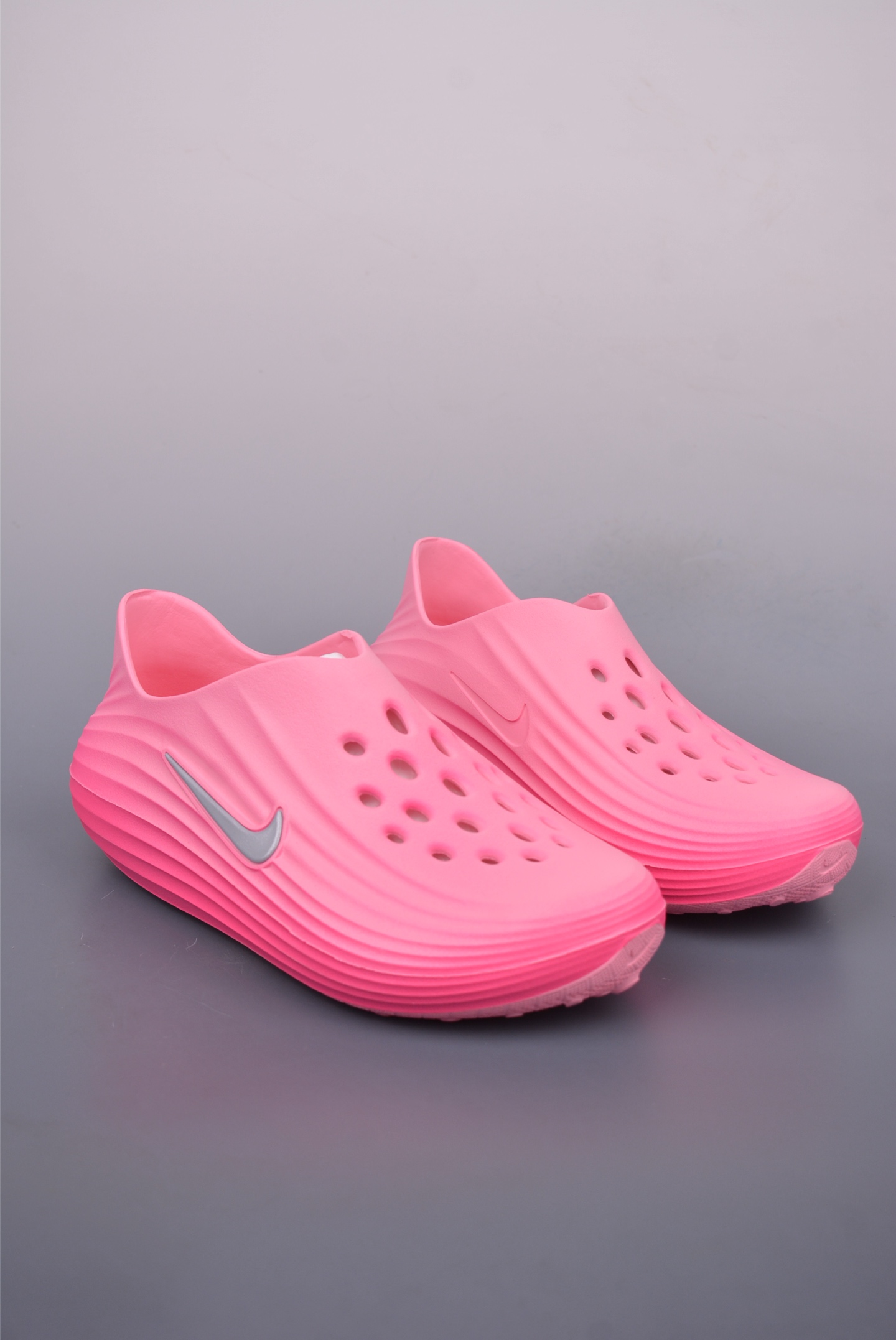Nike ReactX Rejuven8 耐克夏日穿搭凉鞋 HV5062-681