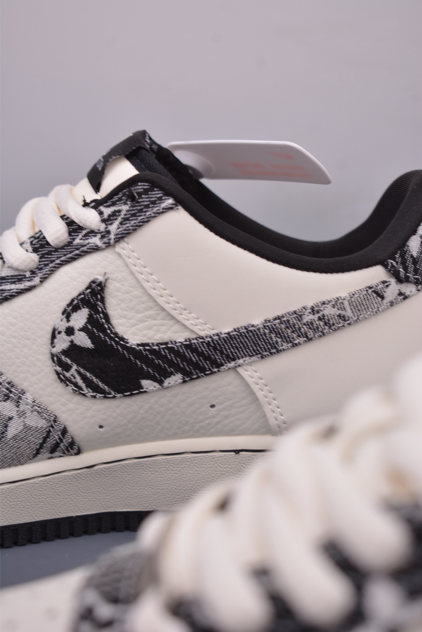 Nike Air Force 1 Low Louis Vuitton Custom Sneakers - Limited Edition 9 i1748385149851 7854 0 7