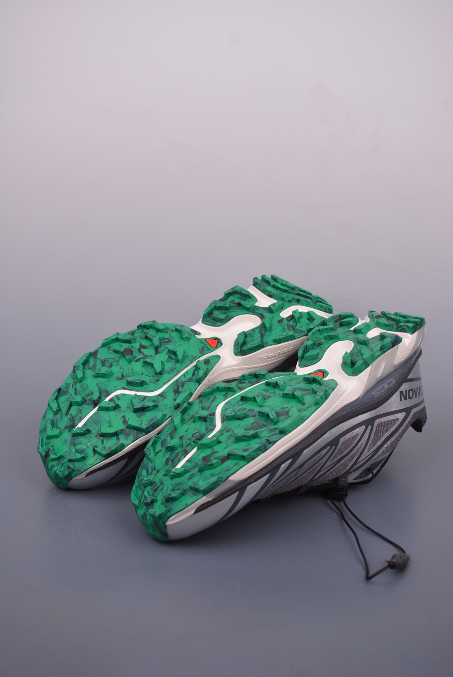 Salomon XT-6 Outdoor Training Shoes: Stylish & Functional Athletic Footwear 4 i1748385420623 2858 0 2
