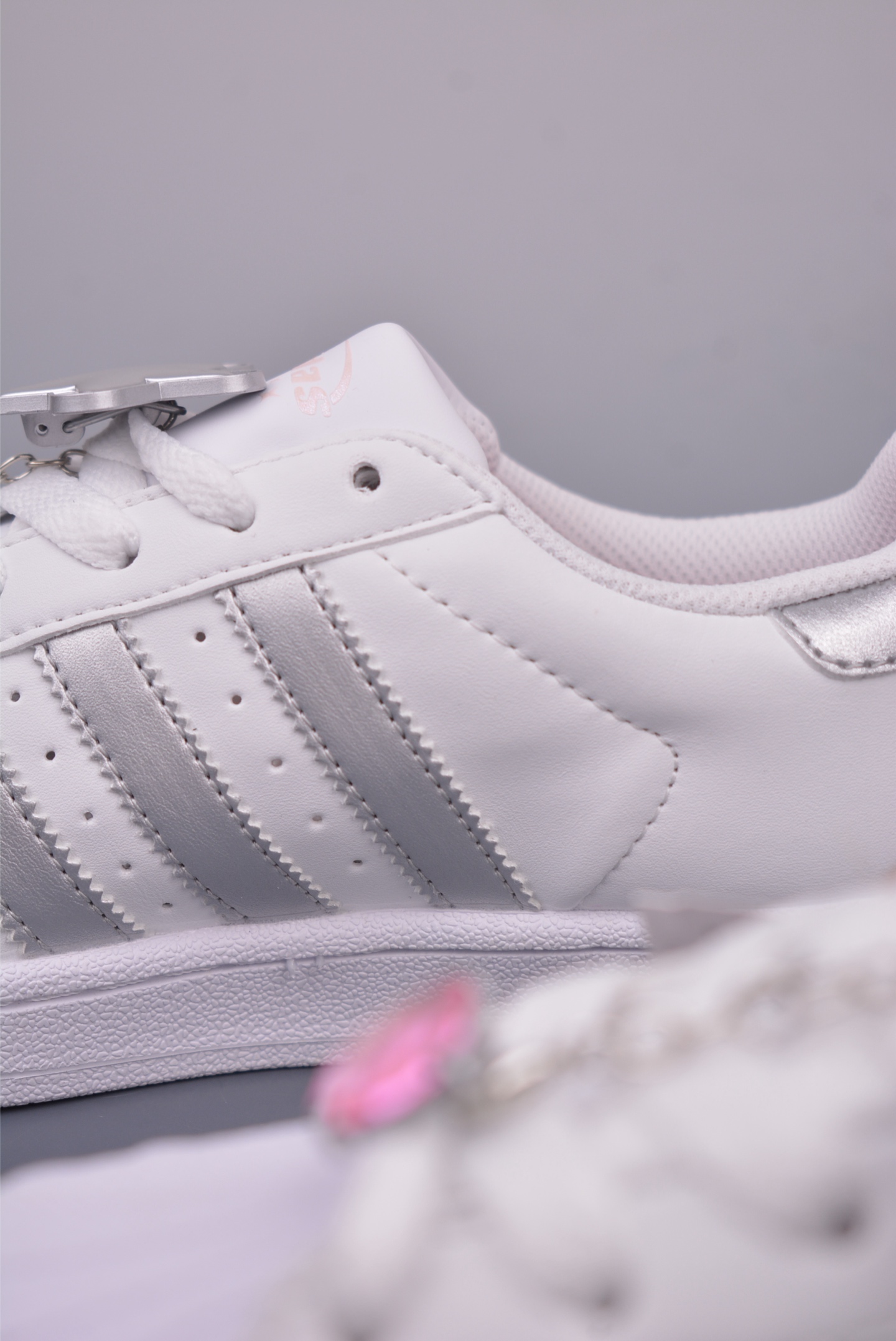 Adidas Originals Superstar 2nd Gen White Leather Sneakers - Limited Edition 8 i1748385630609 9898 0 7