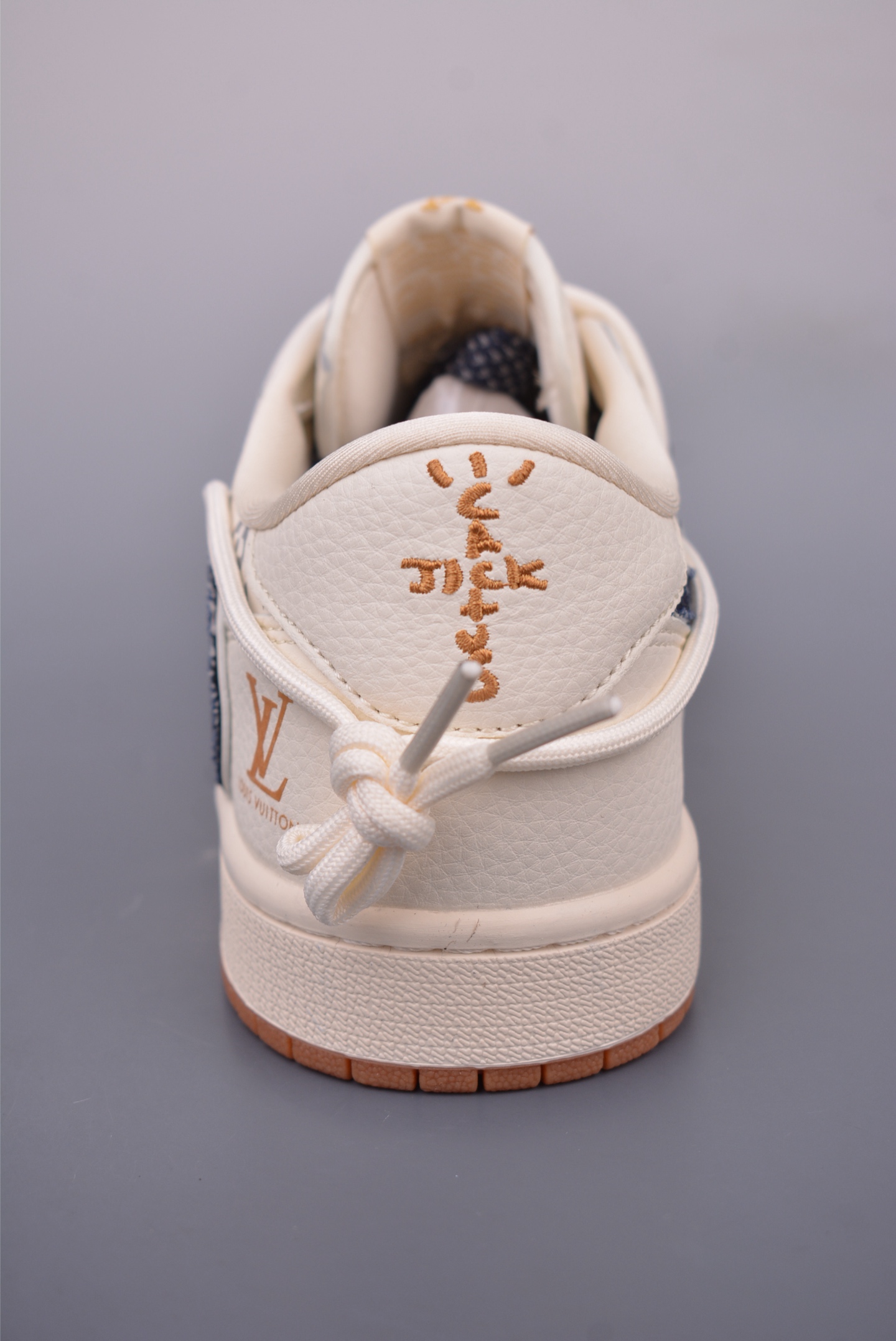 Louis Vuitton x Fragment Design Low-Top Sneakers - Limited Edition 5 i1748386131764 1465 0 3