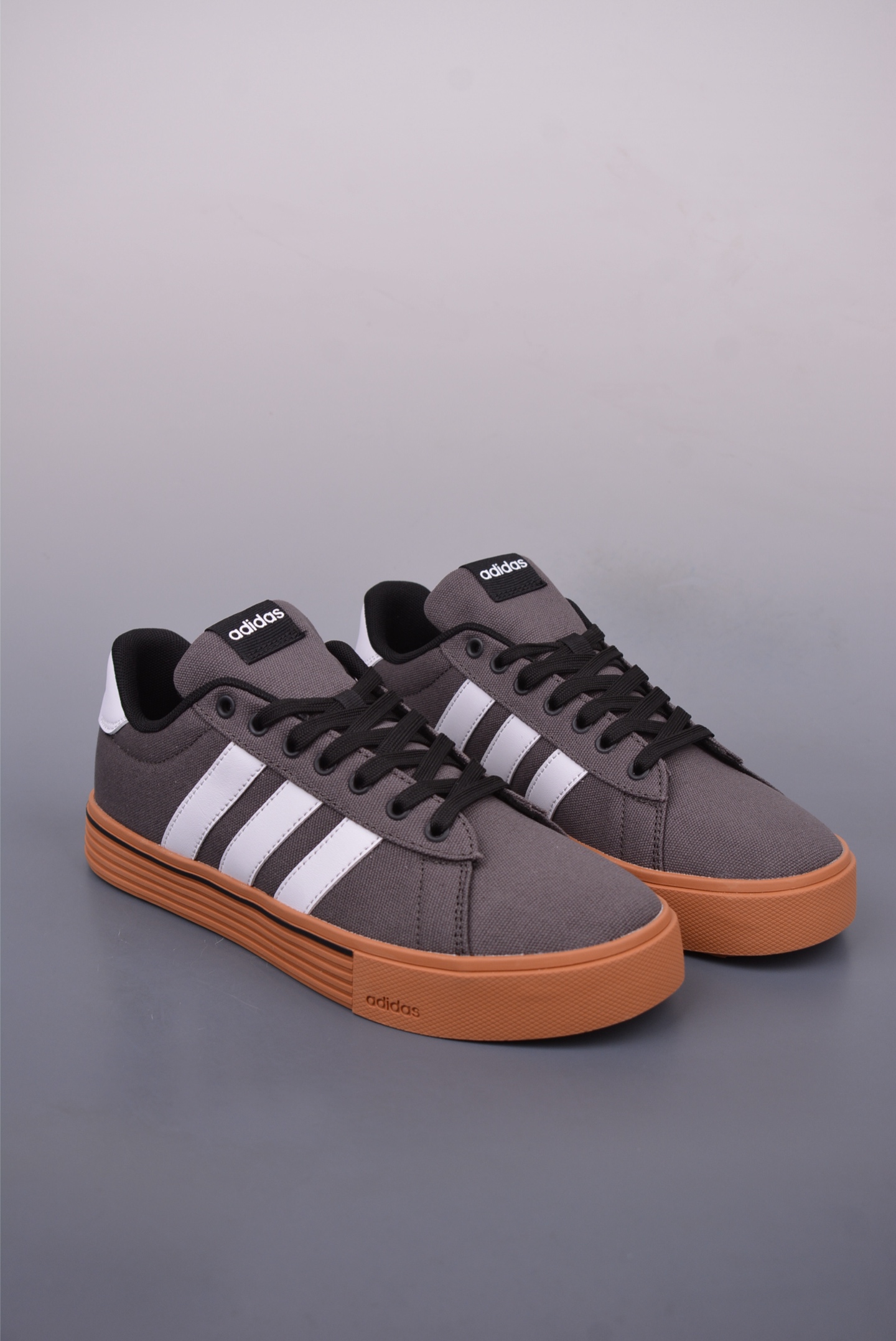 Adidas Barreda Daily 4.0 Low-Top Sneakers - Comfort & Shock Absorption 3 i1748386399049 7481 0 1