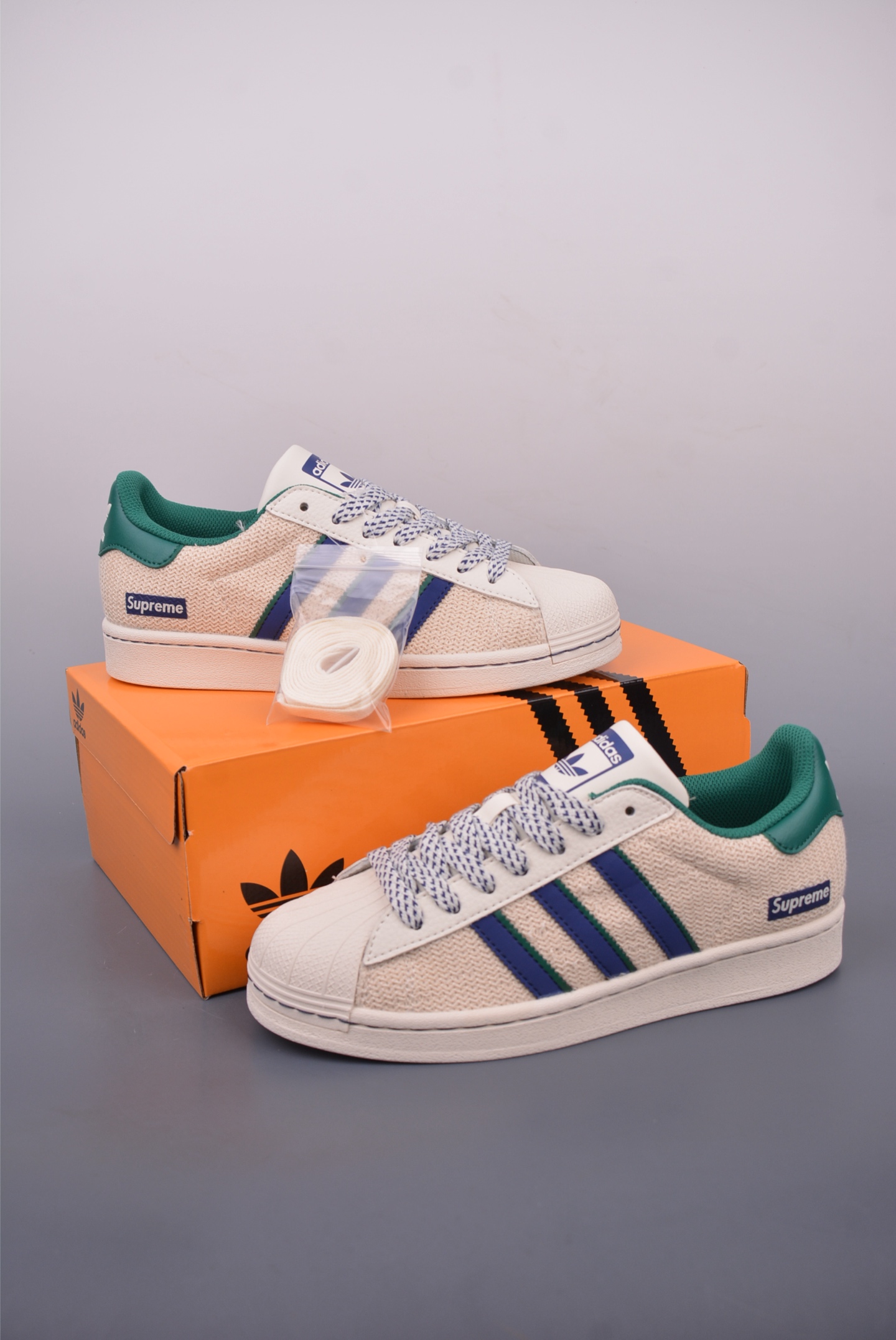 Adidas Originals Superstar DIY Shell Toe Sneakers with Louis Vuitton Pattern 3 i1748387049693 4113 0 2