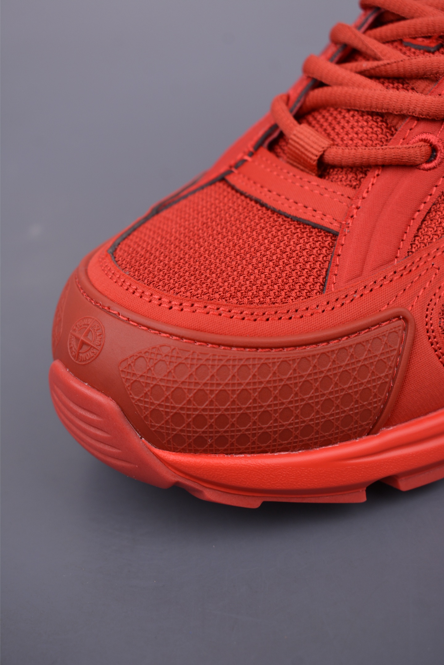 Dior B30 Sneakers - Tech Fabric with Reflective CD30 Signature - Red 6 i1748387227952 9957 0 5